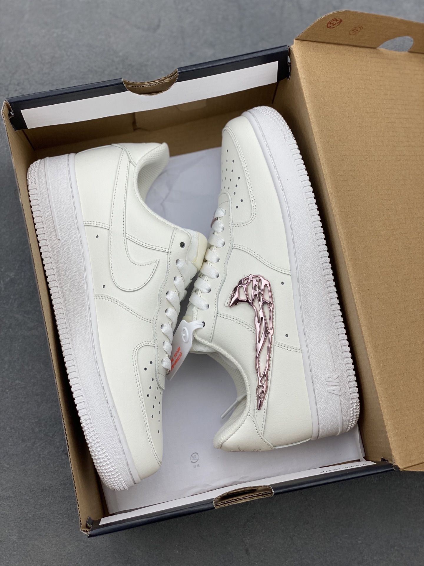 Nike Air Force 1 '07 Low White/Rose Gold Limited Edition Sneakers 10 i1744825292996 2295 0 8