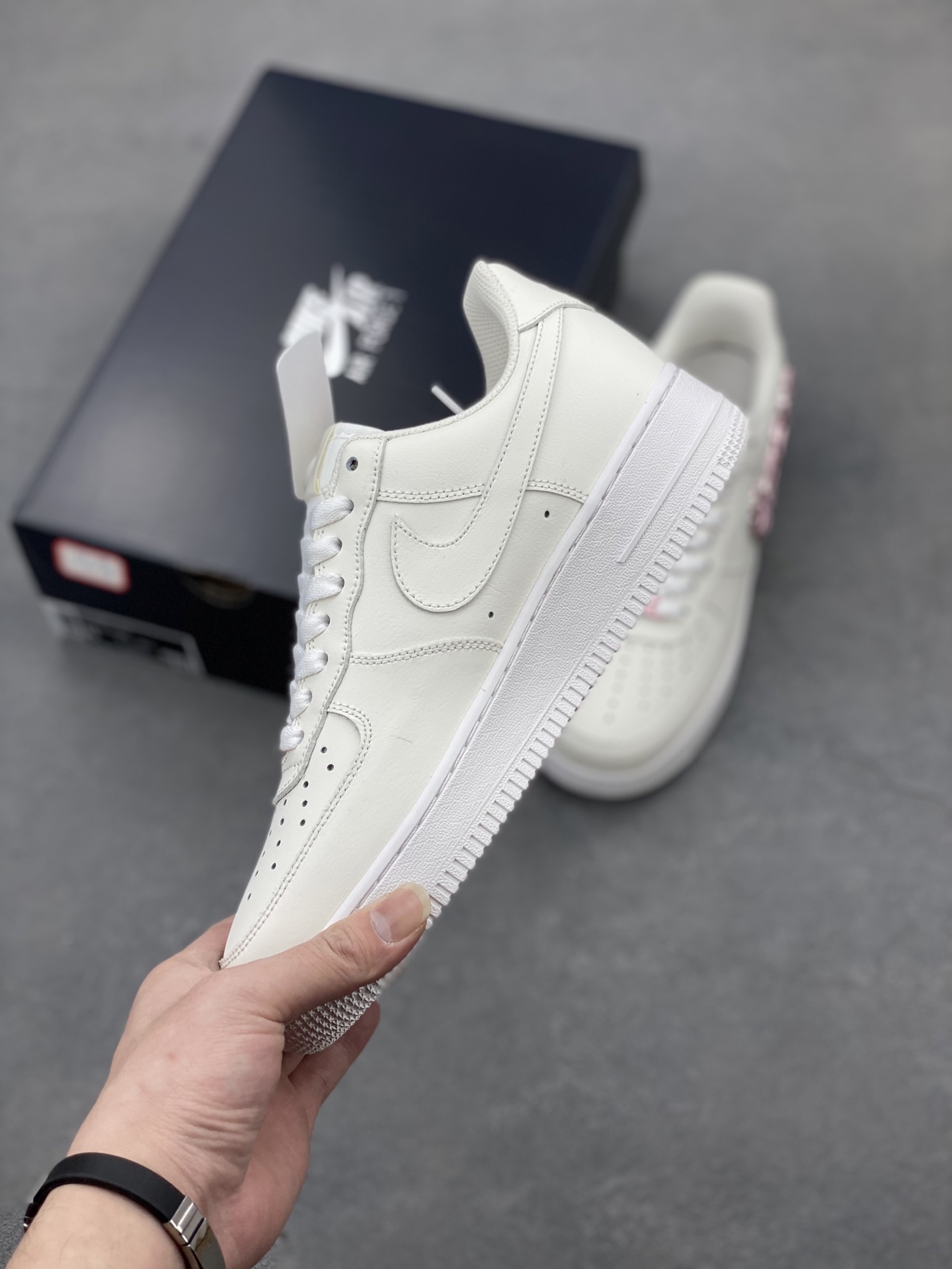 Nike Air Force 1 '07 Low White/Rose Gold Limited Edition Sneakers 4 i1744825298620 9685 0 2