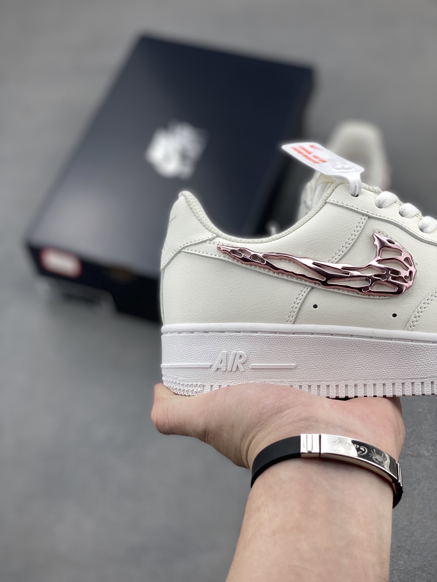 Nike Air Force 1 '07 Low White/Rose Gold Limited Edition Sneakers 6 i1744825300008 8556 0 4