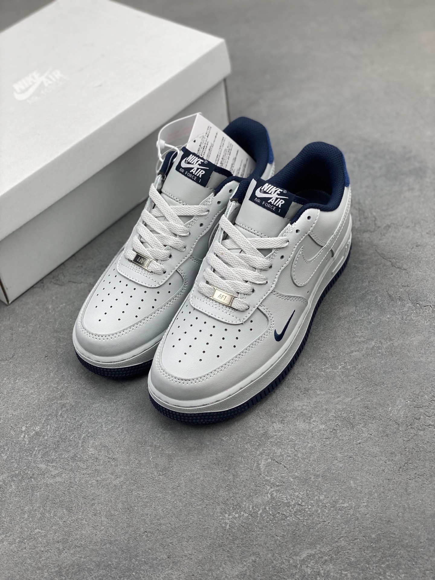 Nike Air Force 1 Low White Midnight Navy Men's Sneakers HM9483-001 9 i1744825392752 3902 0 7