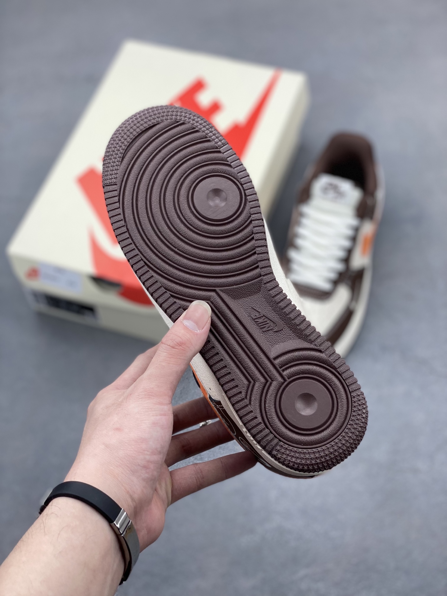 Nike Air Force 1 '07 Low Brown/Orange Stitch Sneakers - Limited Edition 7 i1745001975712 8834 0 5