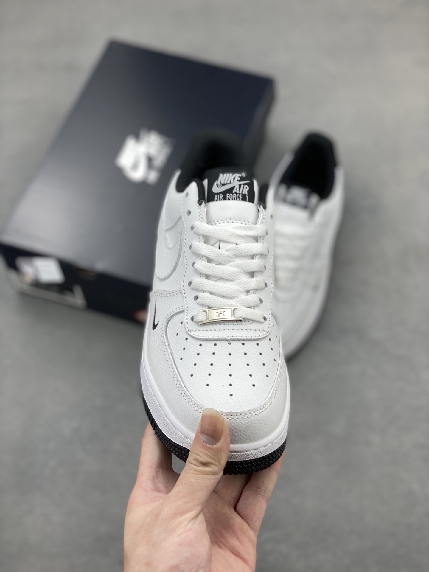Nike Air Force 1 Low Retro White Black Shoes HM9483-101 3 i1745002314650 4702 0 1