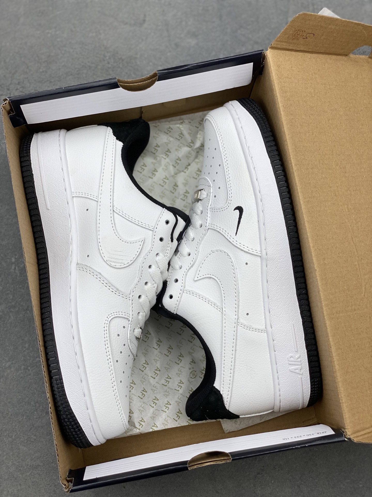 Nike Air Force 1 Low Retro White Black Shoes HM9483-101 10 i1745002315186 9845 0 8