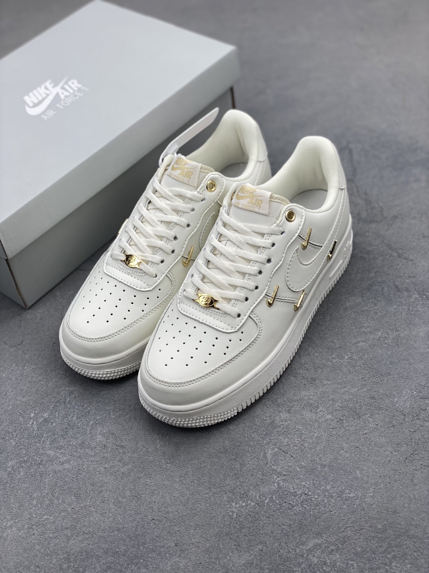 Nike Air Force 1 Low FV3654-111 - Platform-Exclusive, Supreme Comfort 9 i1745003673126 4291 0 7