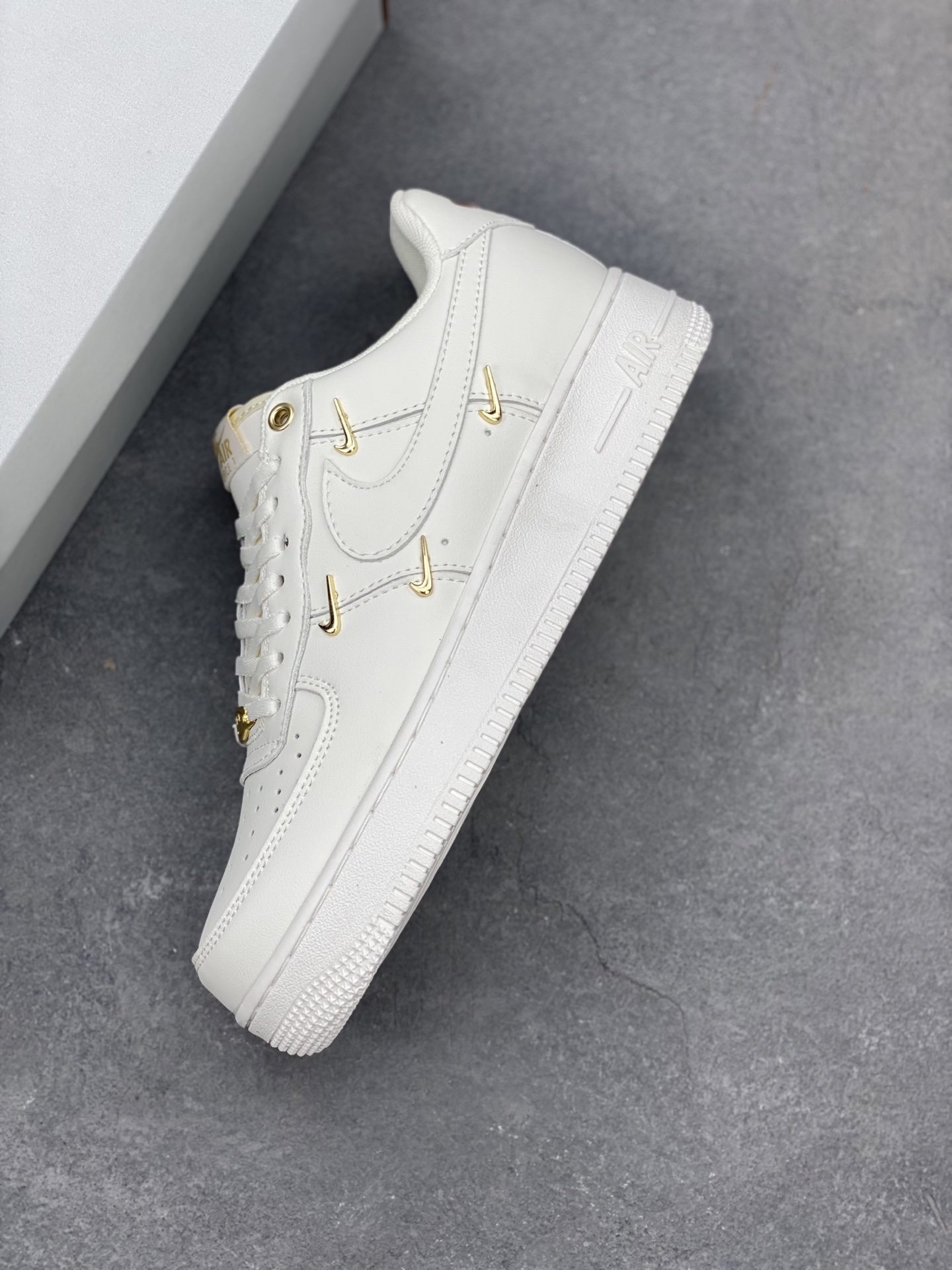 Nike Air Force 1 Low FV3654-111 - Platform-Exclusive, Supreme Comfort 8 i1745003676495 7303 0 6