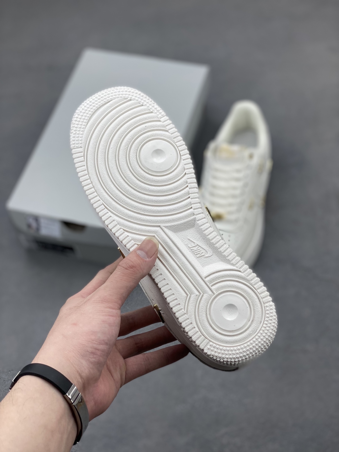 Nike Air Force 1 Low FV3654-111 - Platform-Exclusive, Supreme Comfort 7 i1745003677291 3233 0 5