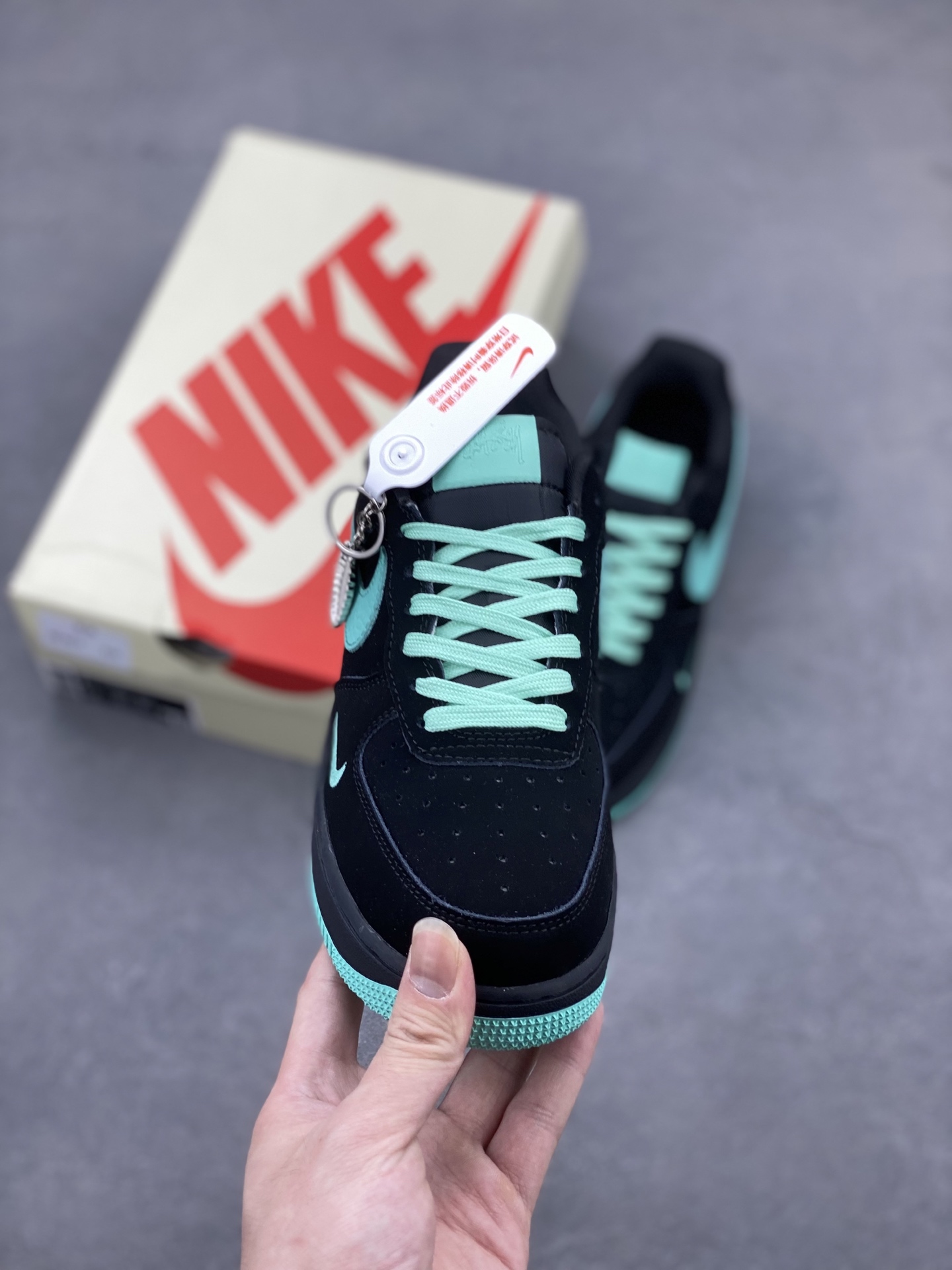 Nike Air Force 1 '07 Low Black Green Sneakers - Limited Edition 3 i1745089784459 693 0 1