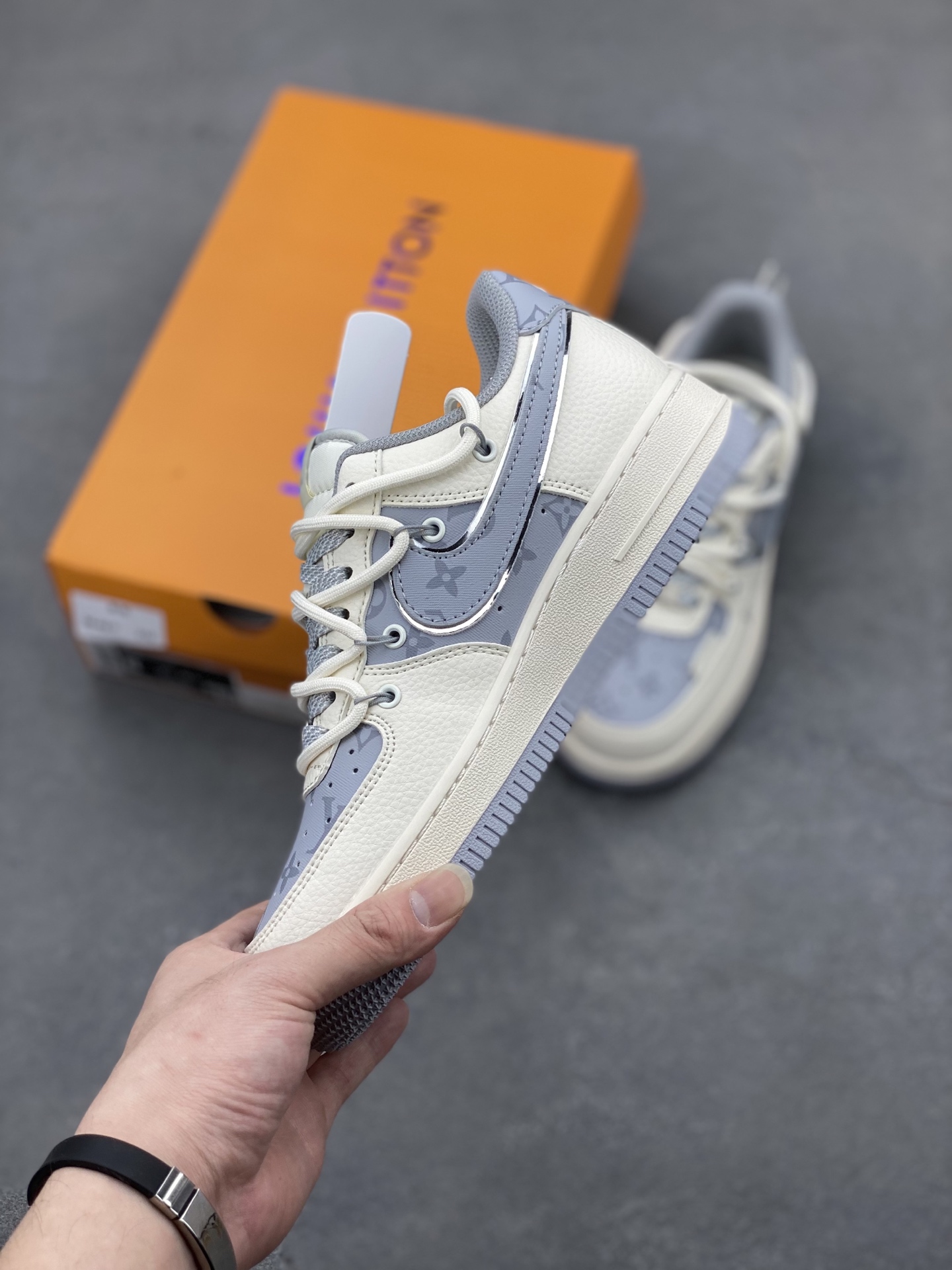 Nike Air Force 1 '07 Low Louis Vuitton Custom Sneakers - Limited Edition 4 i1745089842471 2802 0 2