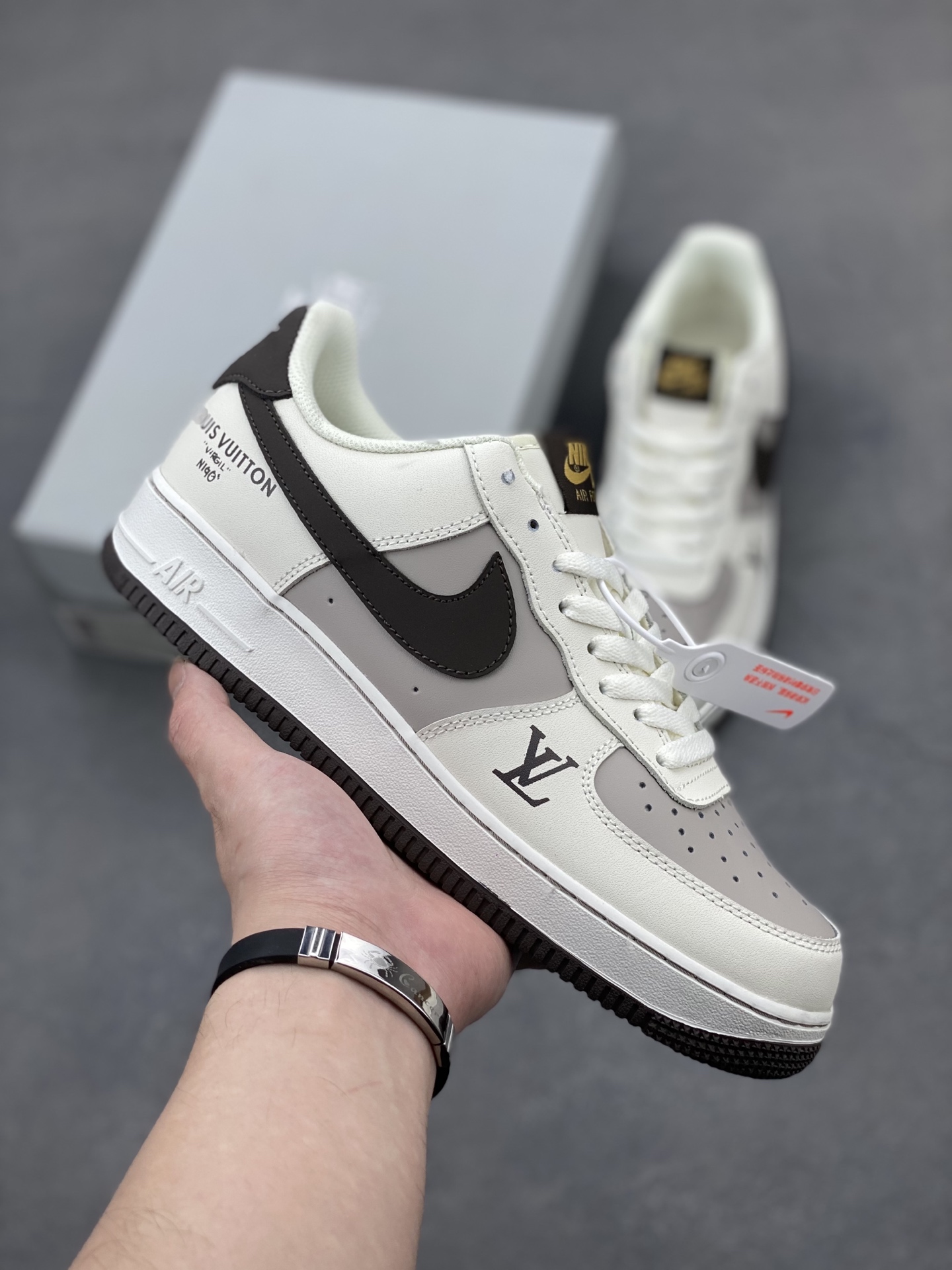 Nike Air Force 1 Low Louis Vuitton Custom Sneakers - Limited Edition 2 i1745089951755 5294 0 0