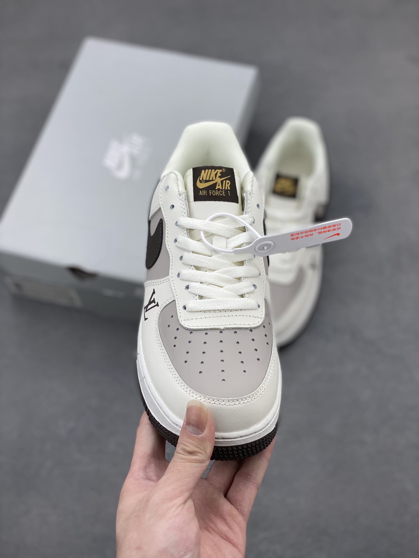 Nike Air Force 1 Low Louis Vuitton Custom Sneakers - Limited Edition 3 i1745089958020 5638 0 1
