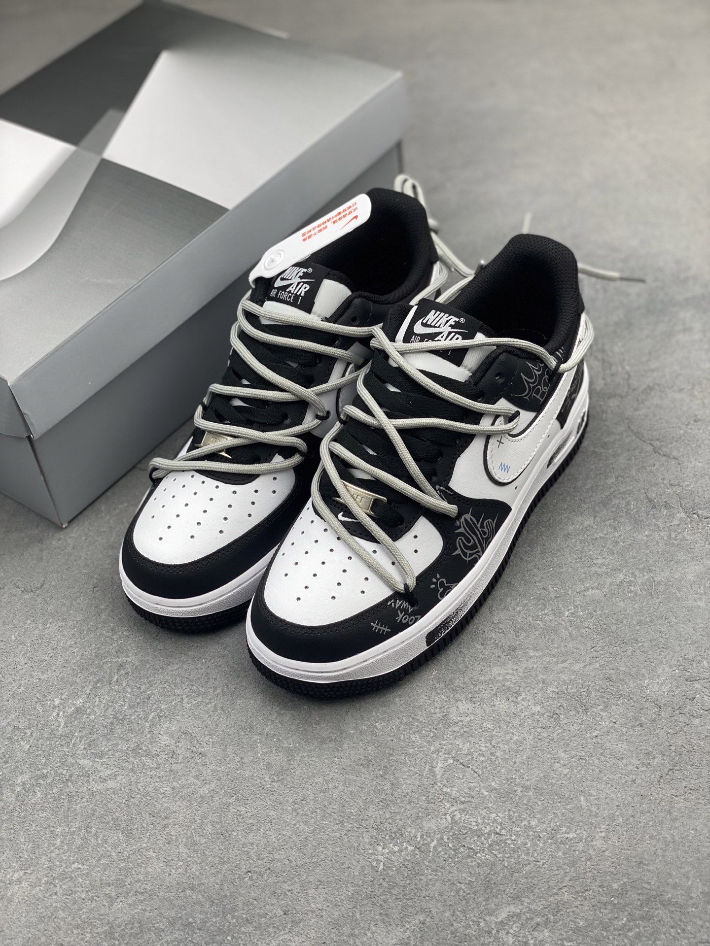 Nike Air Force 1 '07 Low Black White Casual Sneakers 9 i1745266106200 7234 0 7
