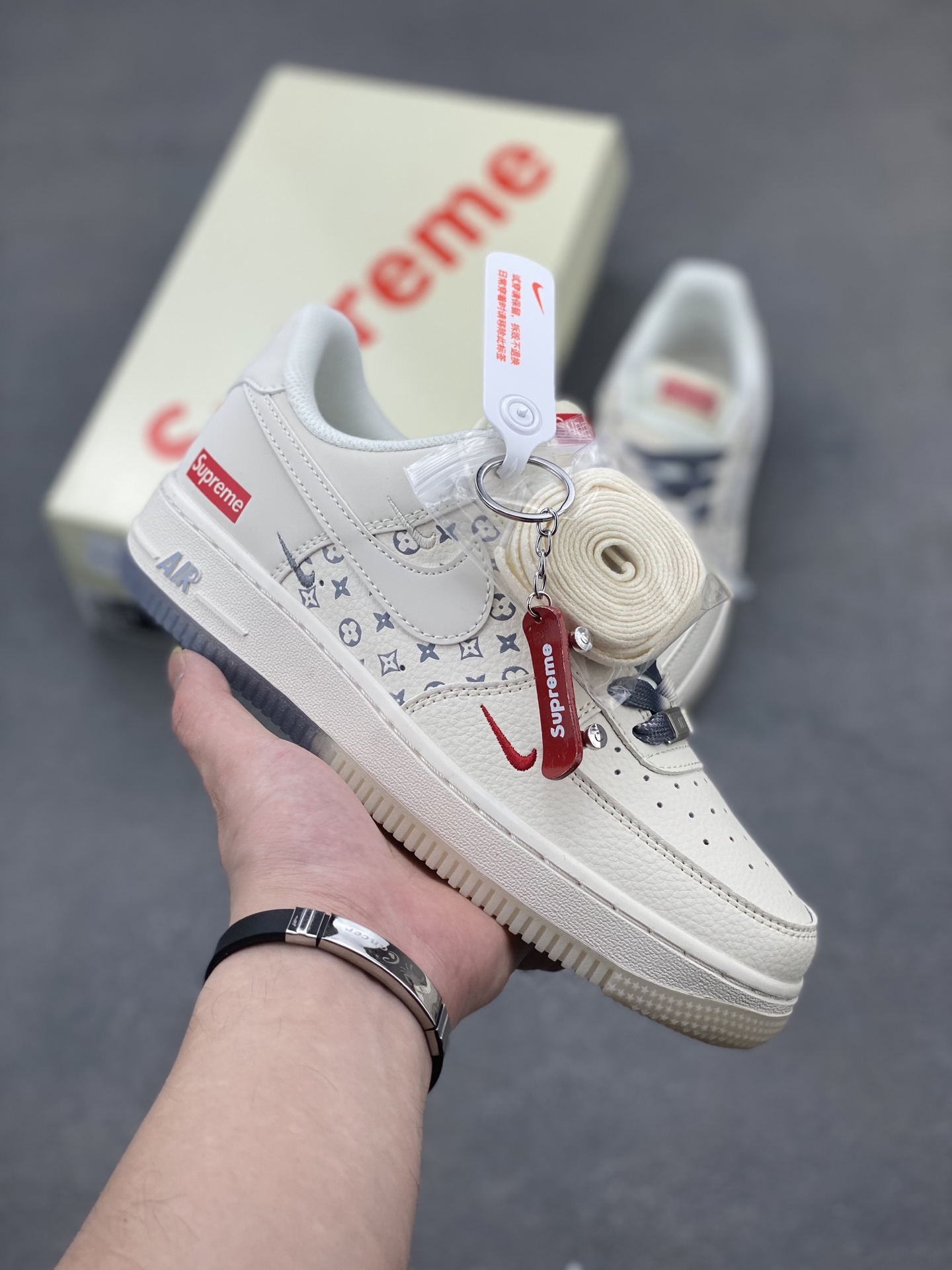 Nike Air Force 1 '07 Low Supreme Sneakers - Limited Edition, Premium Quality 2 i1745266138027 8100 0 0