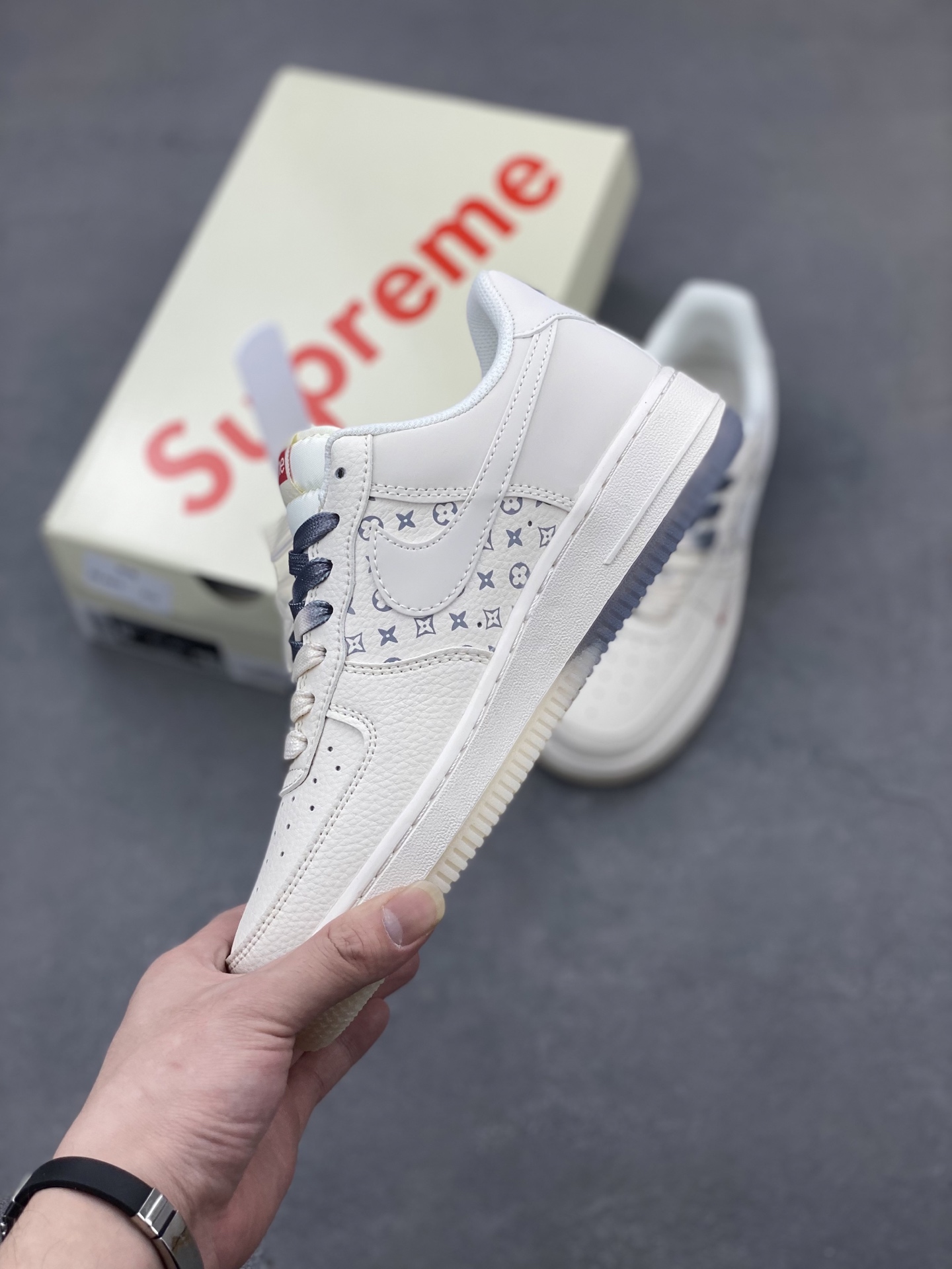 Nike Air Force 1 '07 Low Supreme Sneakers - Limited Edition, Premium Quality 4 i1745266145356 5167 0 2