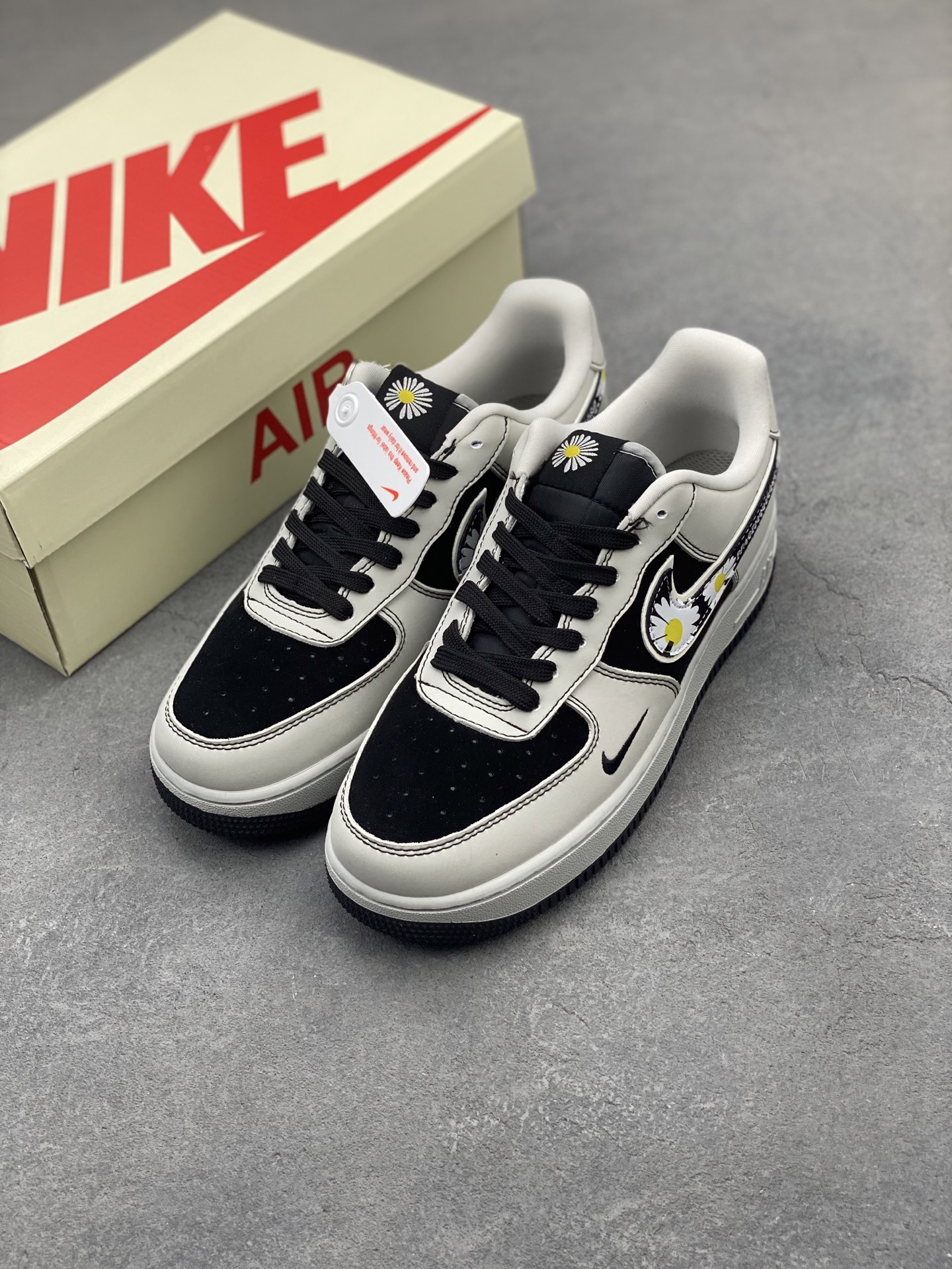 Nike Air Force 1 '07 Low Sneakers - Limited Edition, Premium Comfort 9 i1745266192006 9075 0 7