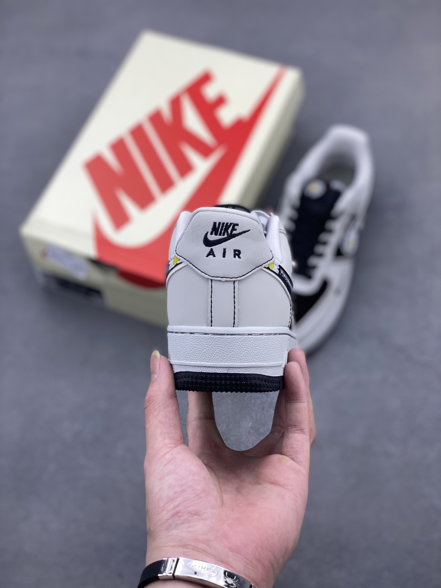 Nike Air Force 1 '07 Low Sneakers - Limited Edition, Premium Comfort 5 i1745266194338 6929 0 3