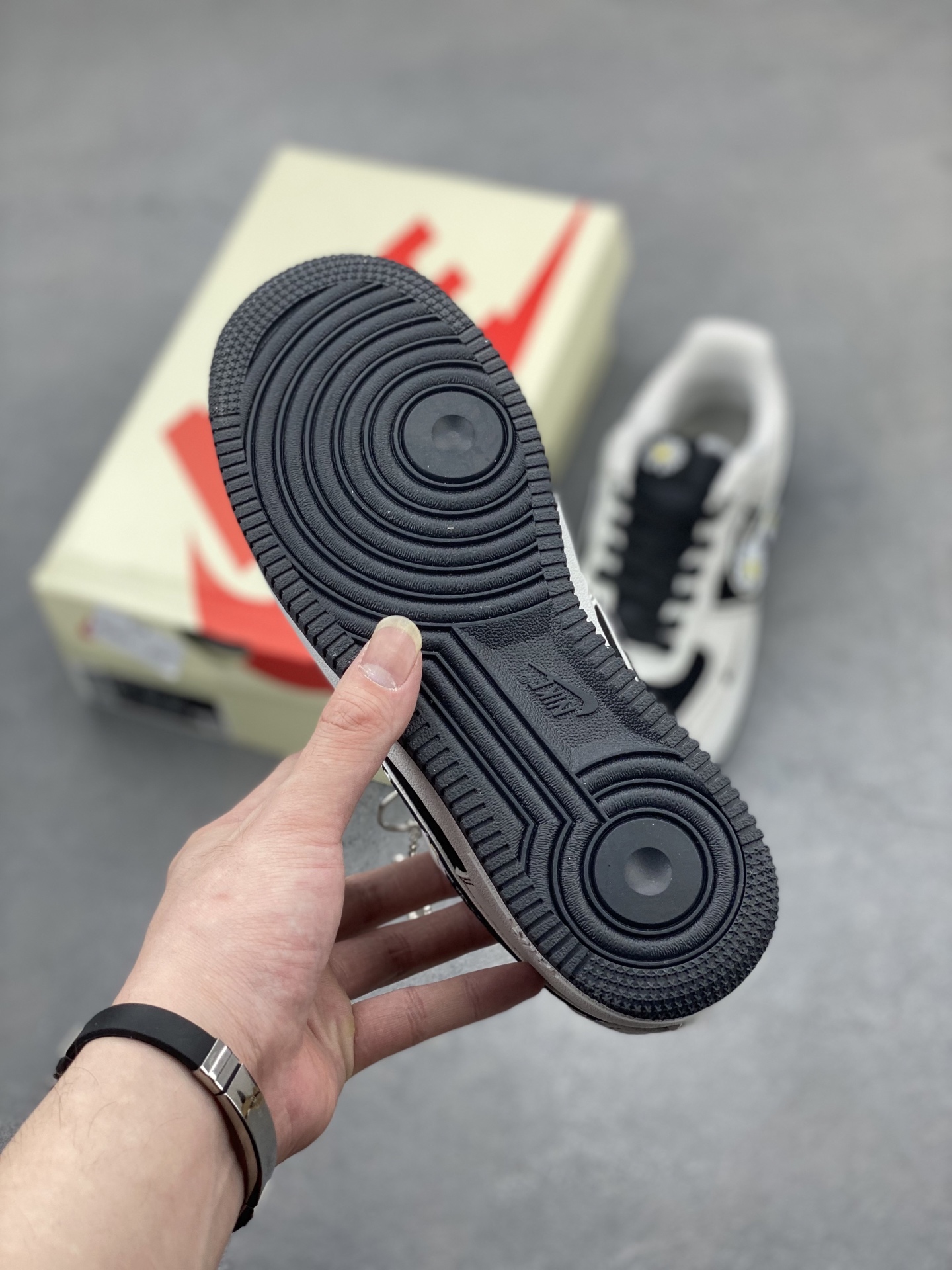 Nike Air Force 1 '07 Low Sneakers - Limited Edition, Premium Comfort 7 i1745266195001 9960 0 5