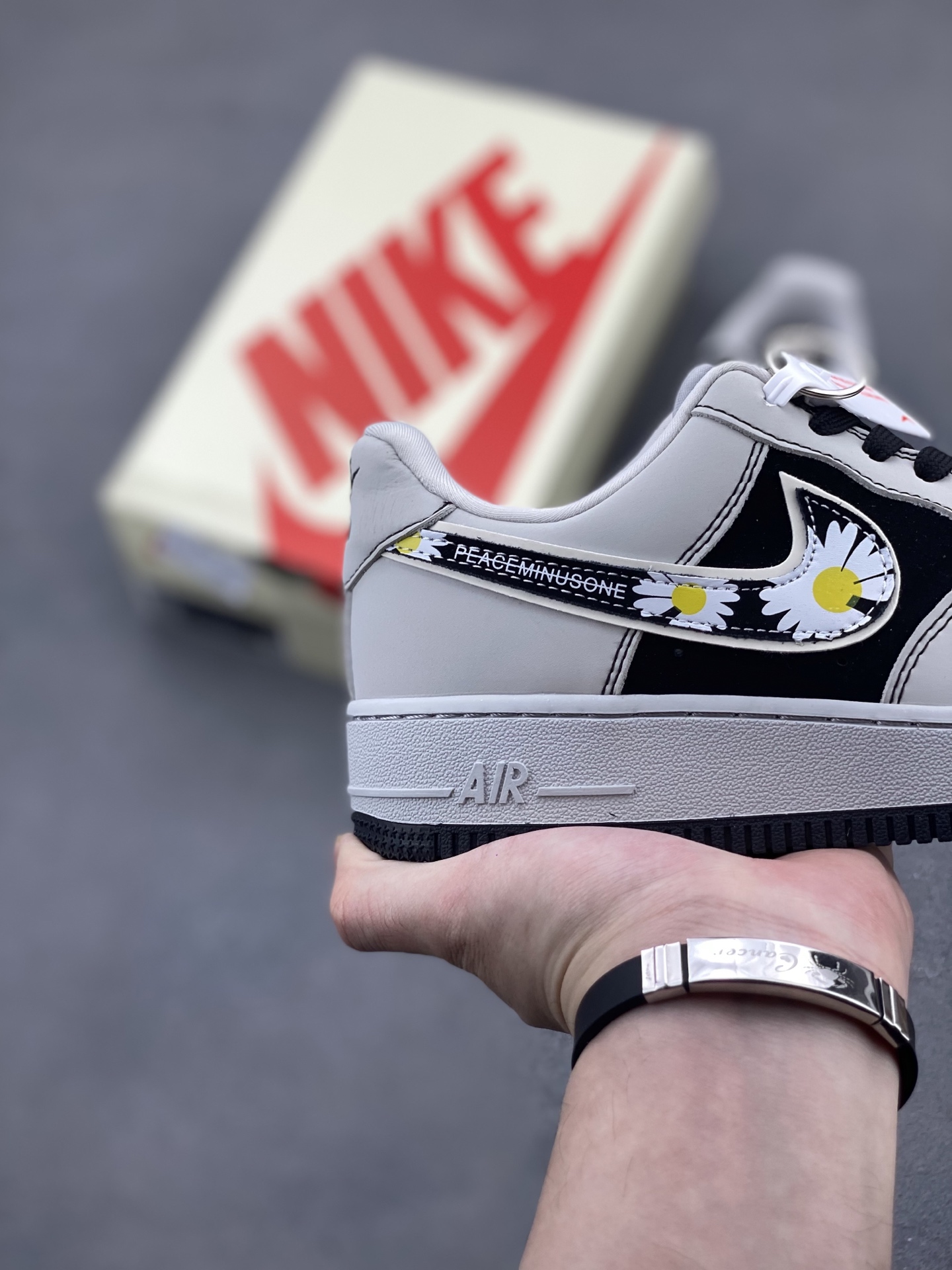 Nike Air Force 1 '07 Low Sneakers - Limited Edition, Premium Comfort 6 i1745266196012 54 0 4