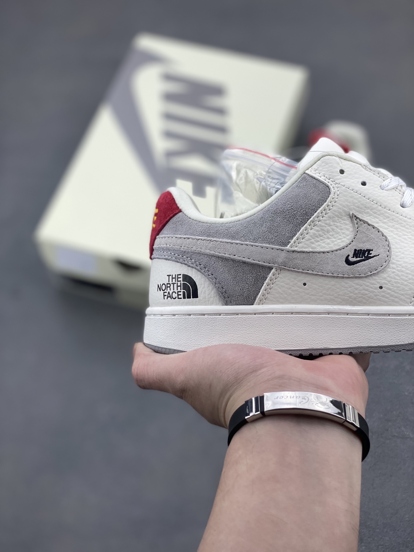 Nike Ebernon Low PRM: Retro Style, Modern Comfort, and Versatile Sneakers 6 i1745436254470 7524 0 4