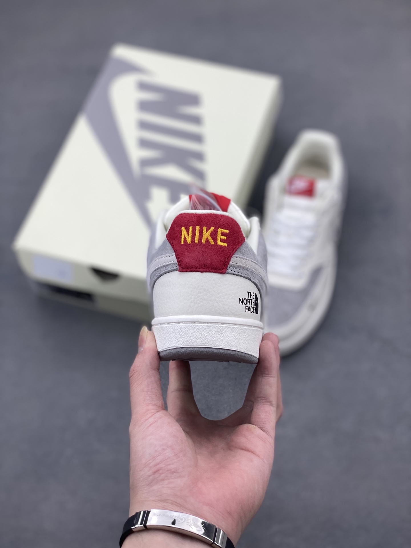 Nike Ebernon Low PRM: Retro Style, Modern Comfort, and Versatile Sneakers 5 i1745436254471 8625 0 3