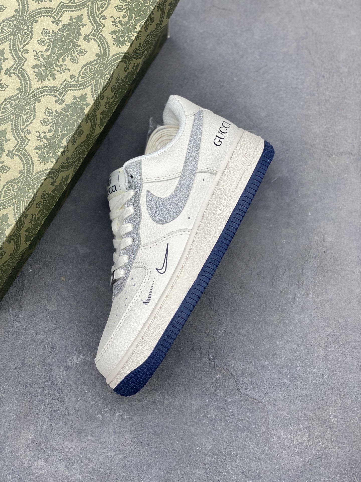 Nike Air Force 1 '07 Low Gucci Custom Sneakers Limited Edition 8 i1745436284262 8140 0 6