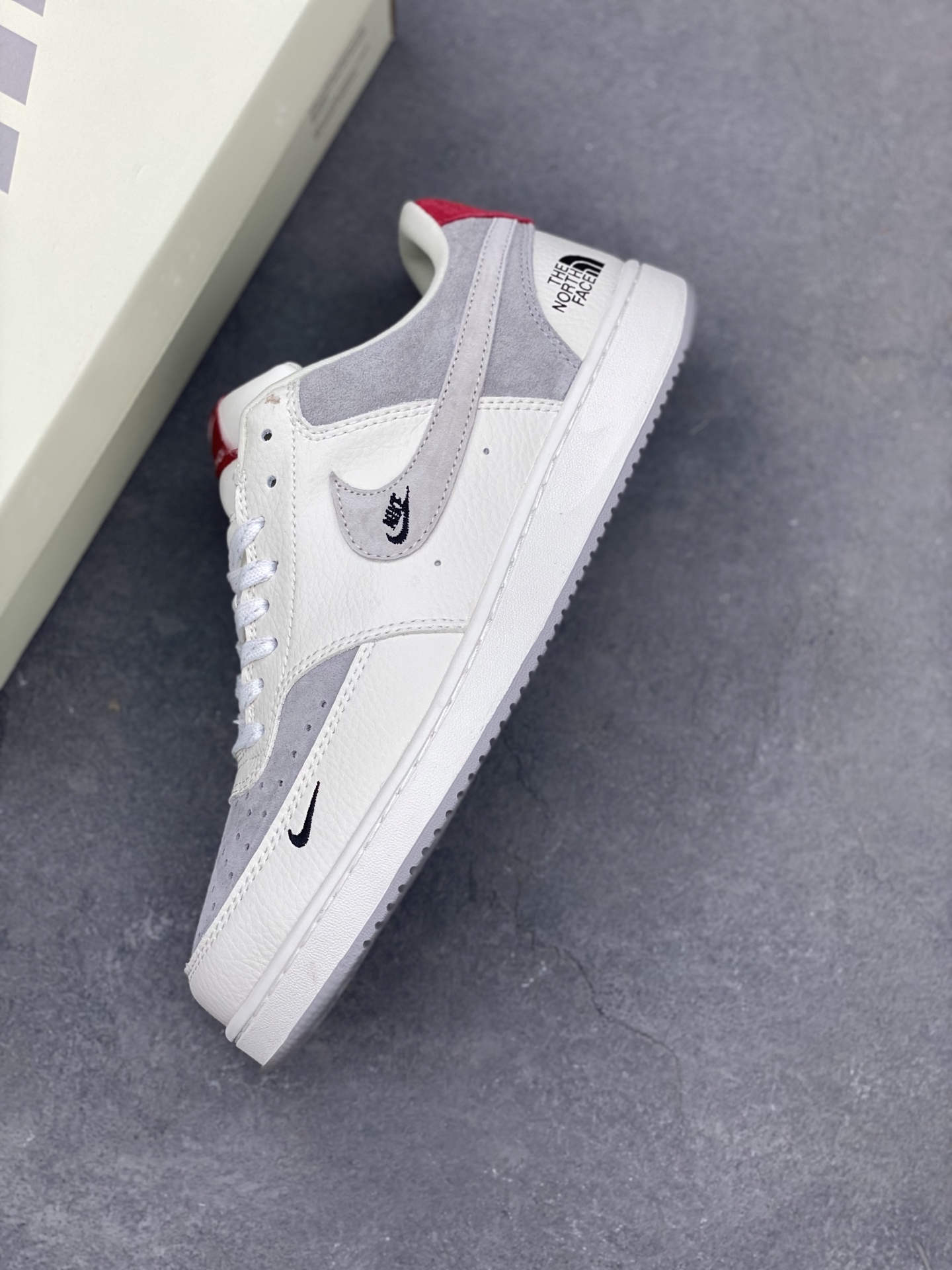 Nike Ebernon Low PRM: Retro Style, Modern Comfort, and Versatile Sneakers 8 i1745436288724 2689 0 6