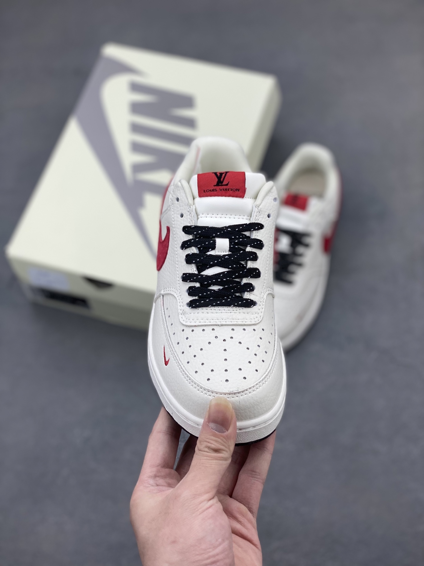Nike Ebernon Low PRM Sneakers - Authentic Leather, Breathable, Casual Shoes 3 i1745436291977 6083 0 1