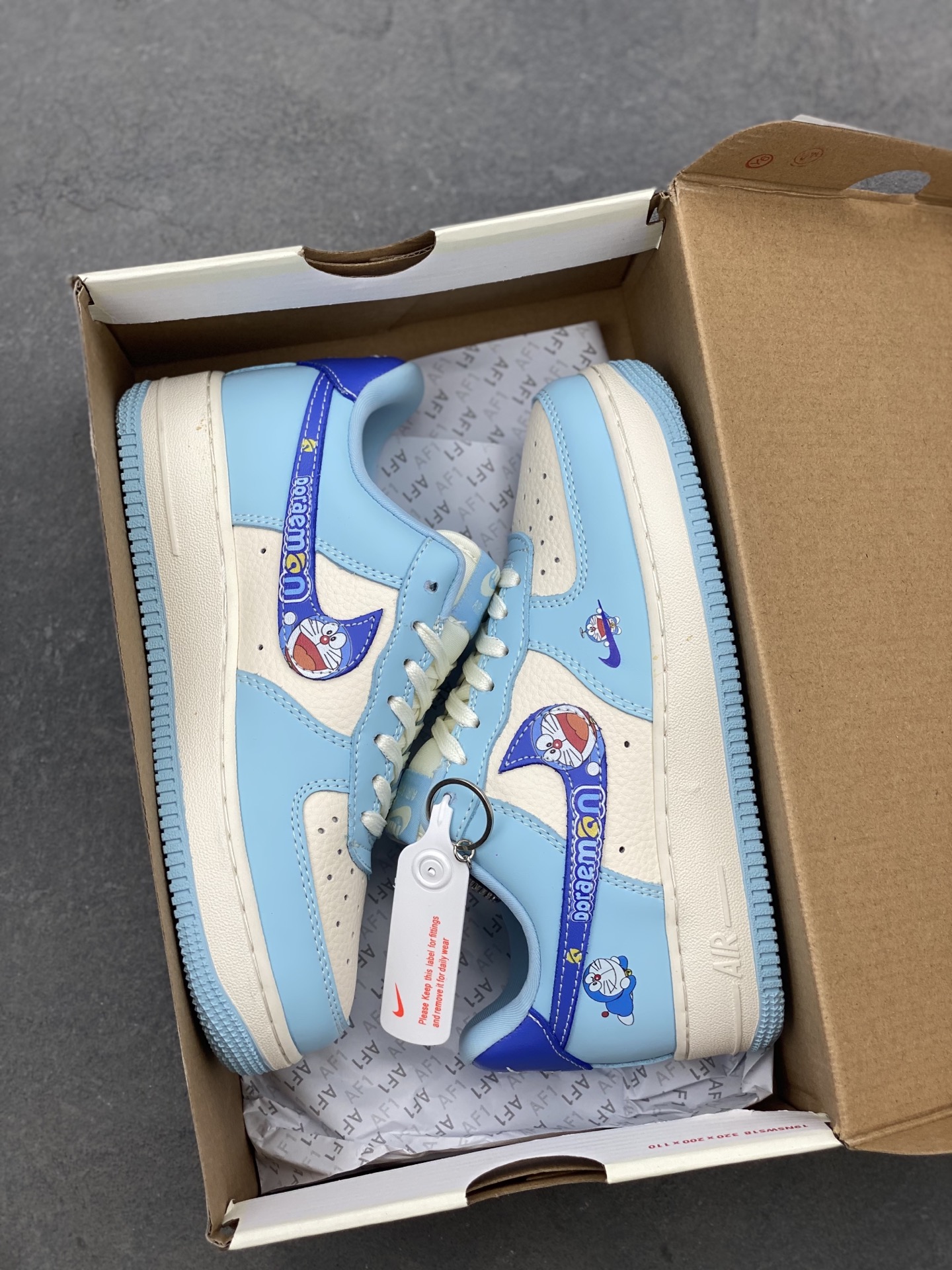 Nike Air Force 1 '07 Low Doraemon Custom Sneakers - Limited Edition 10 i1745436360803 9364 0 8