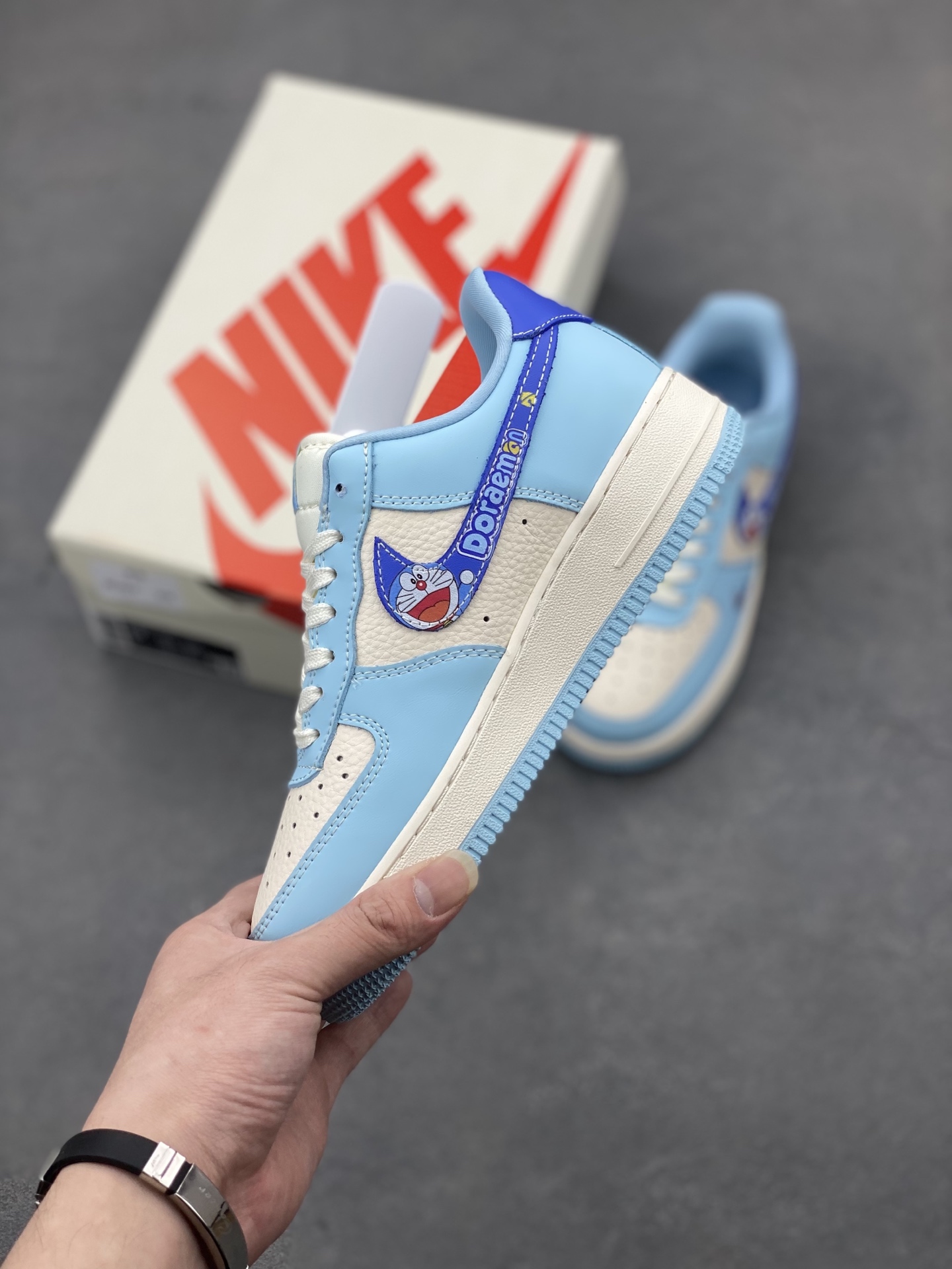 Nike Air Force 1 '07 Low Doraemon Custom Sneakers - Limited Edition 4 i1745436361473 2724 0 2