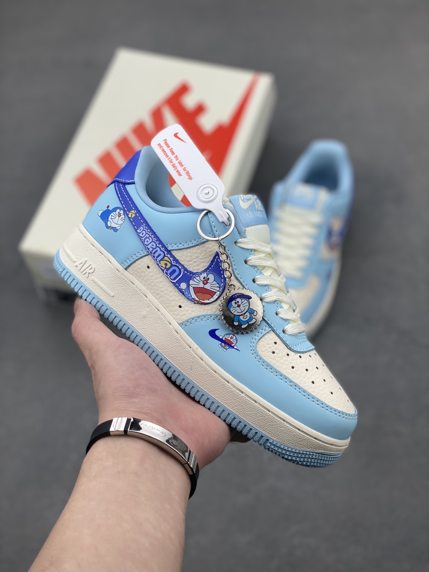 Nike Air Force 1 '07 Low Doraemon Custom Sneakers - Limited Edition 2 i1745436390864 7834 0 0