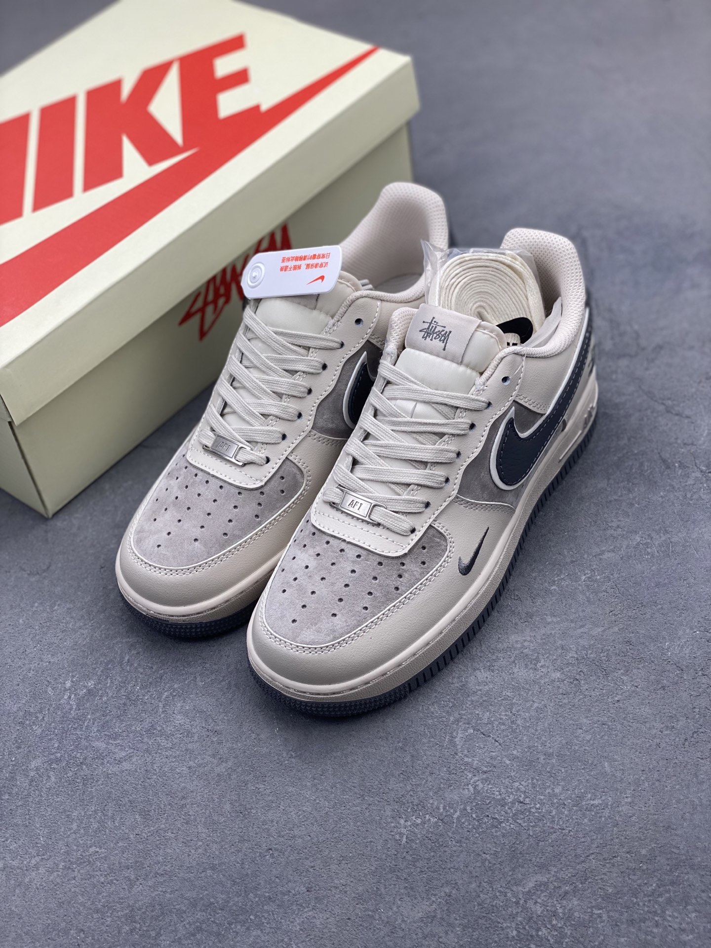Nike Air Force 1 '07 Low Stussy Fossil Stone Sneakers XX3168-126 9 i1745436874892 6198 0 7