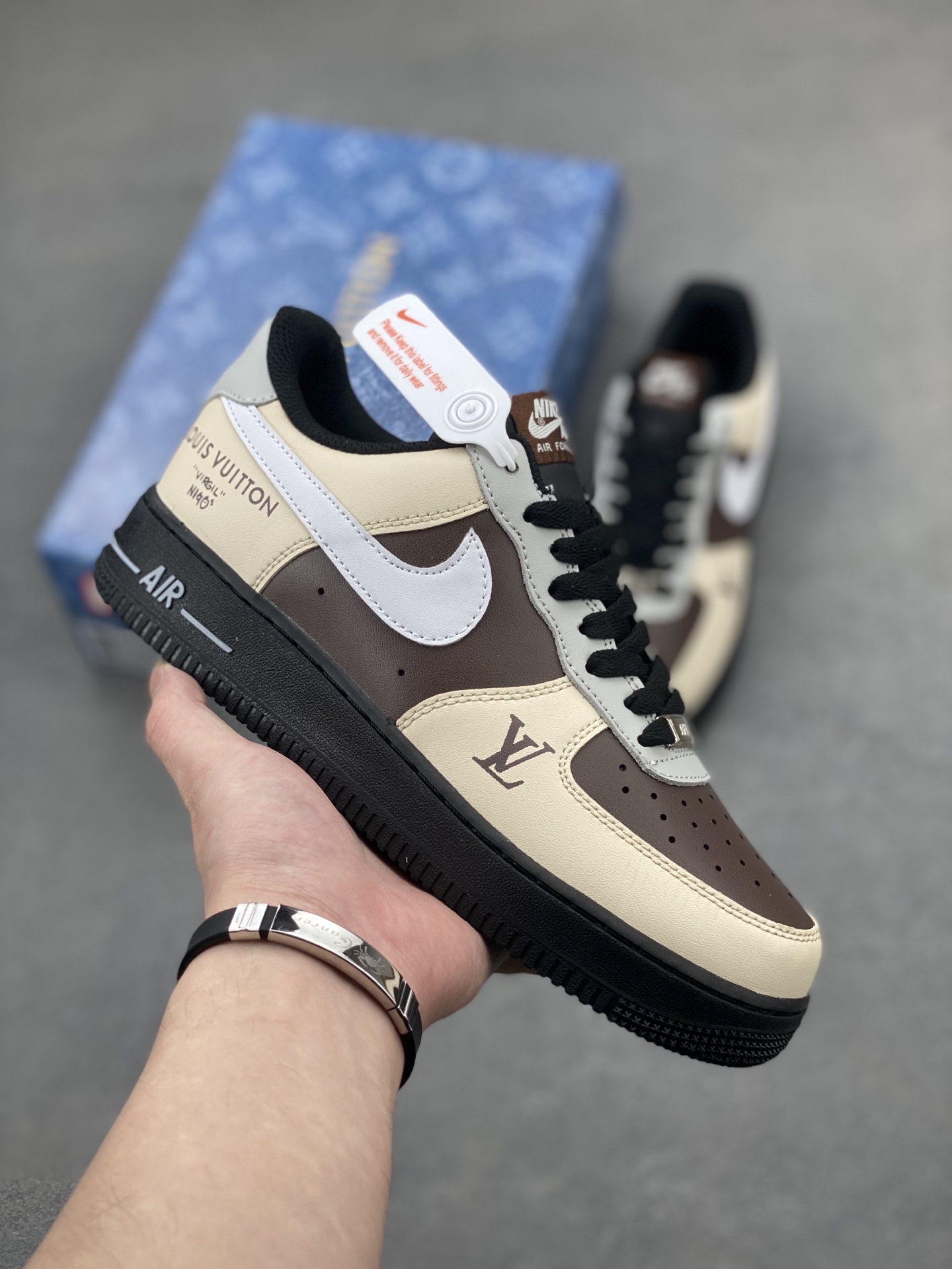Nike Air Force 1 Low Louis Vuitton Custom Sneakers - Limited Edition 2 i1745437211915 6425 0 0