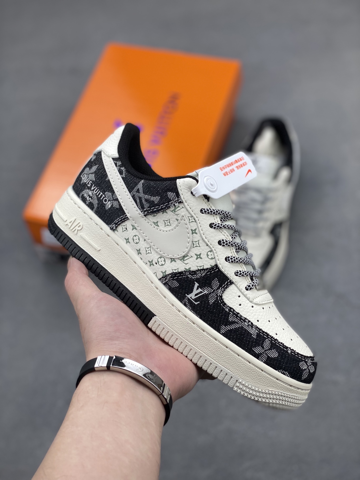 Nike Air Force 1 '07 Low Louis Vuitton Denim Sneakers - Limited Edition 2 i1745608251966 2638 0 0