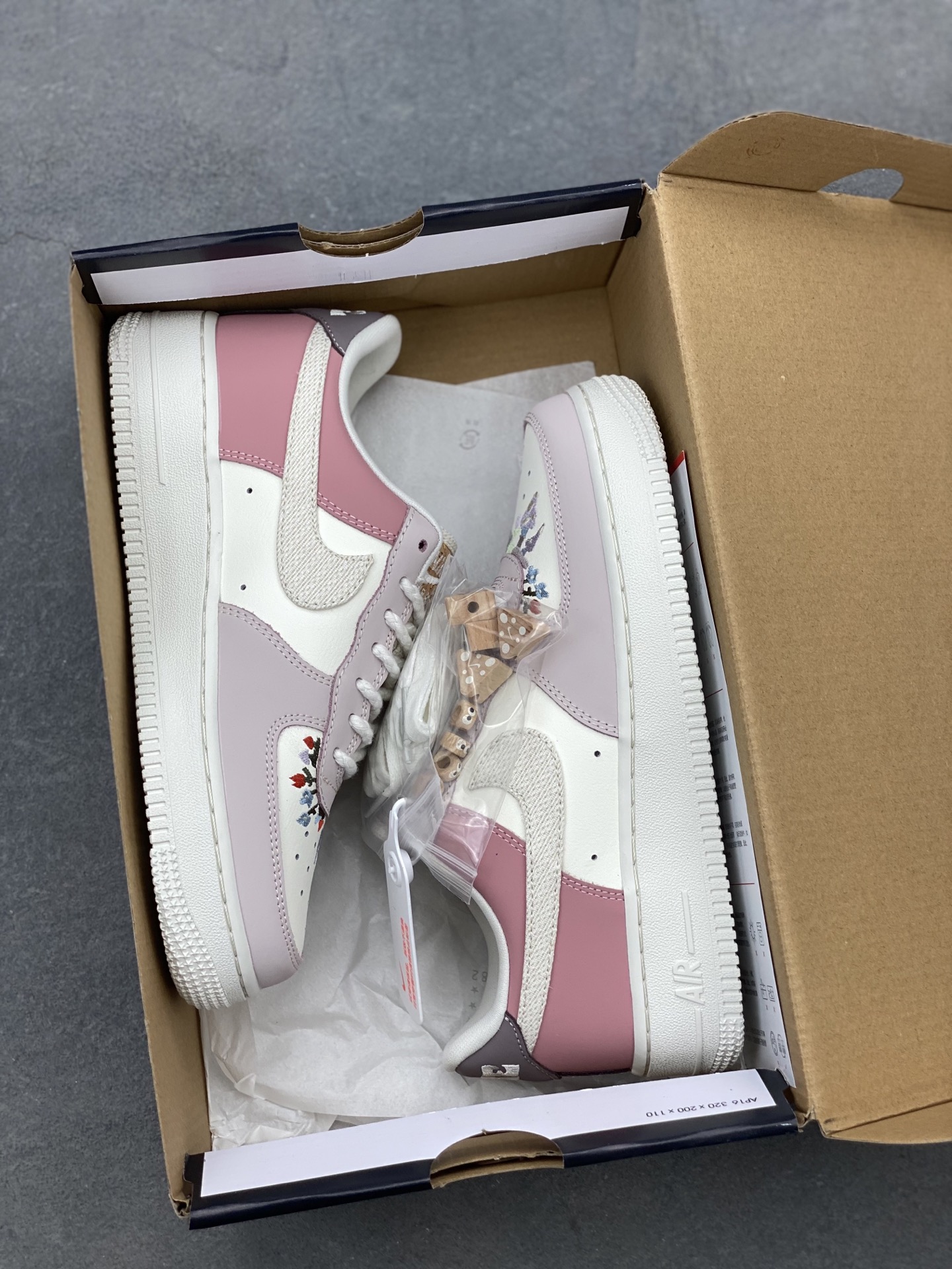 Nike Air Force 1 Low White Pink Floral Women's Shoes 10 i1745608298631 6864 0 8