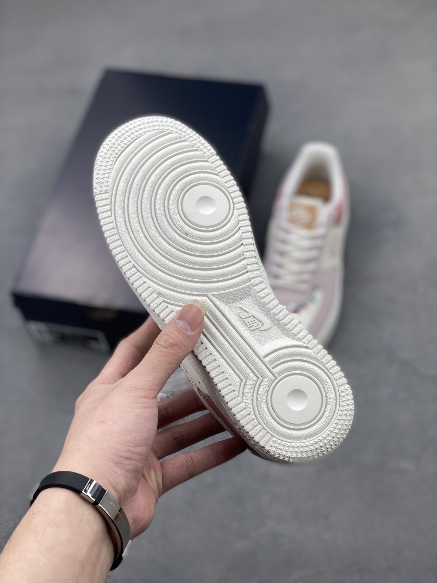Nike Air Force 1 Low White Pink Floral Women's Shoes 7 i1745608299025 5439 0 5