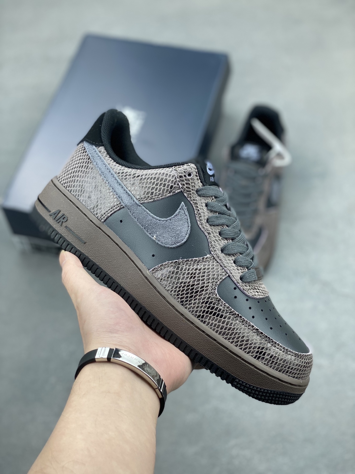 Nike Air Force 1 Low Year of the Snake Black Grey Sneakers HF2898-001 2 i1745608343032 6507 0 0