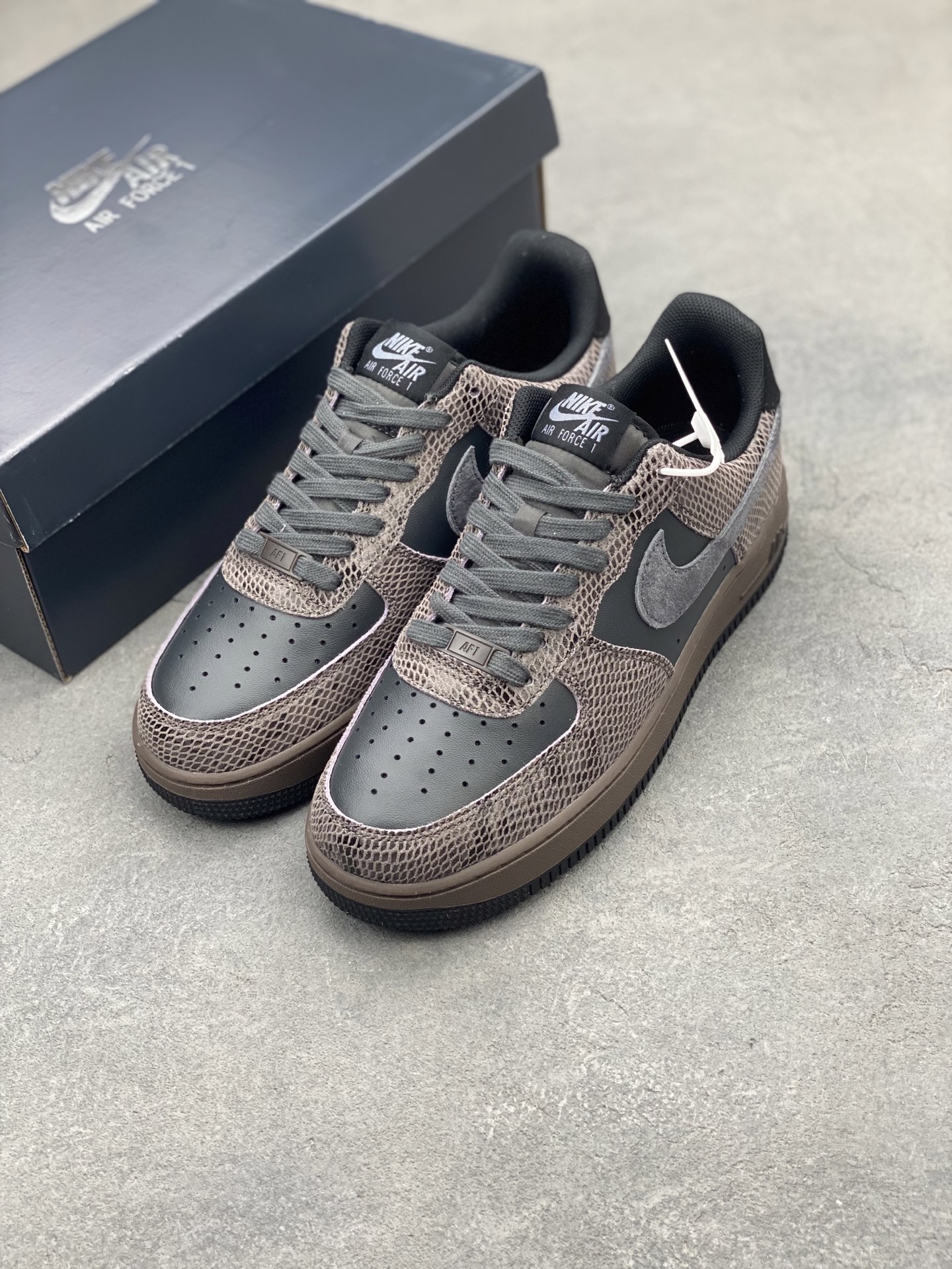 Nike Air Force 1 Low Year of the Snake Black Grey Sneakers HF2898-001 9 i1745608343058 9994 0 7