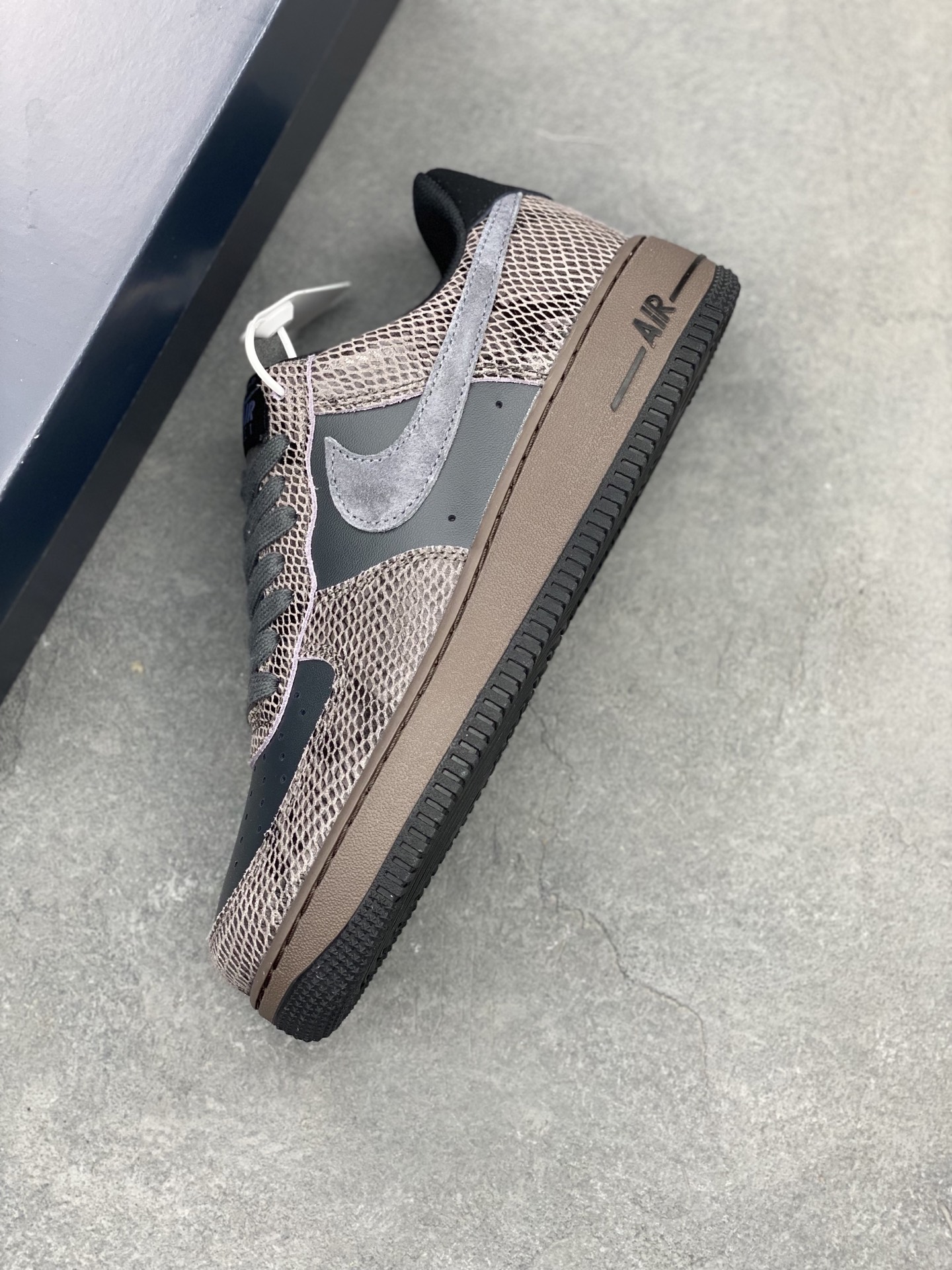 Nike Air Force 1 Low Year of the Snake Black Grey Sneakers HF2898-001 8 i1745608343234 9546 0 6