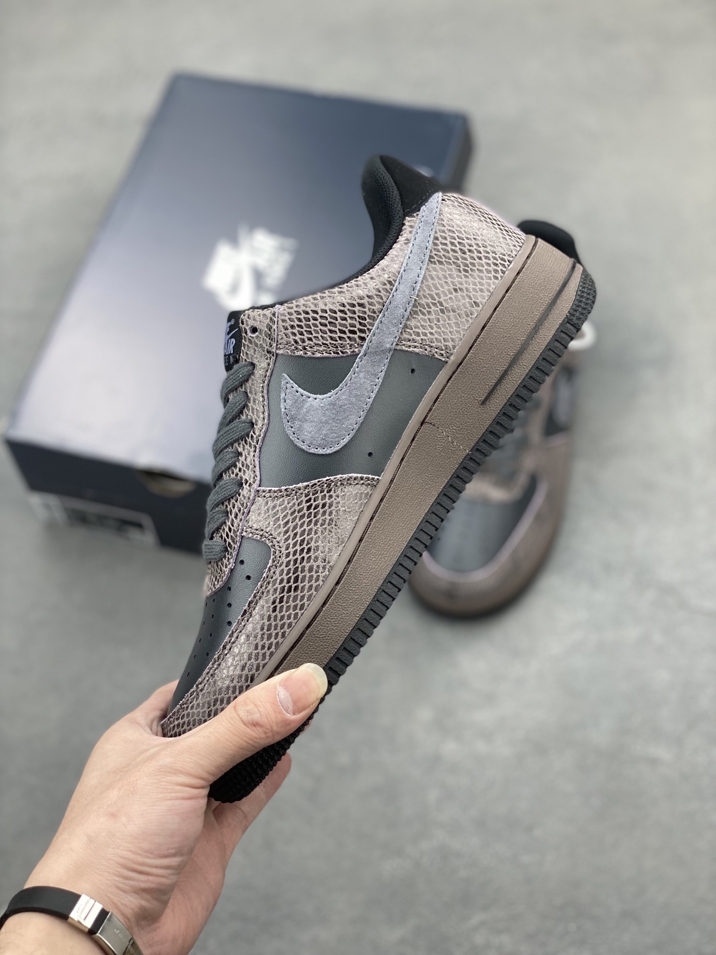 Nike Air Force 1 Low Year of the Snake Black Grey Sneakers HF2898-001 4 i1745608347815 906 0 2