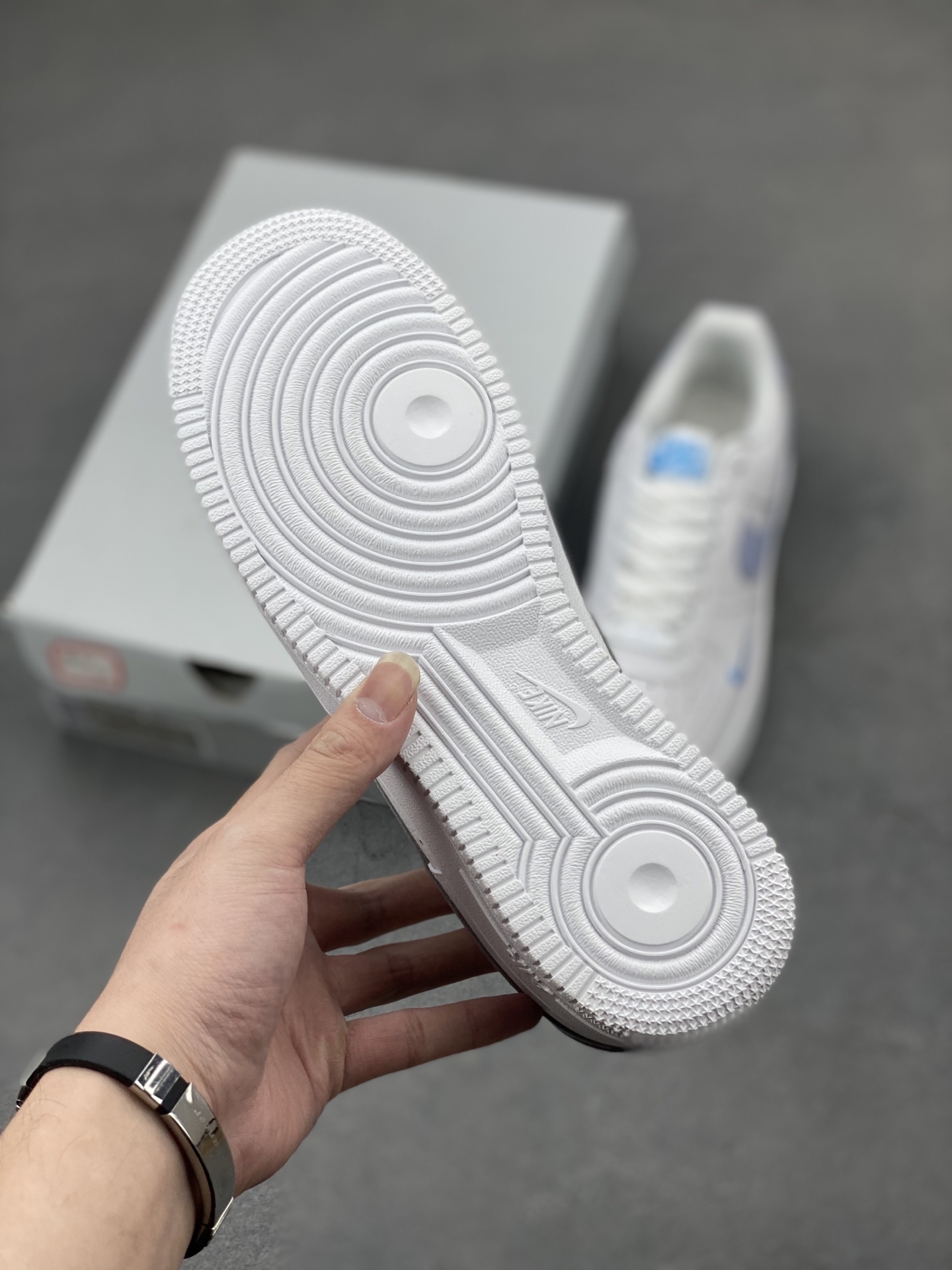 Nike Air Force 1 '07 Low White Moon Casual Sneakers 7 i1745608398662 6546 0 5