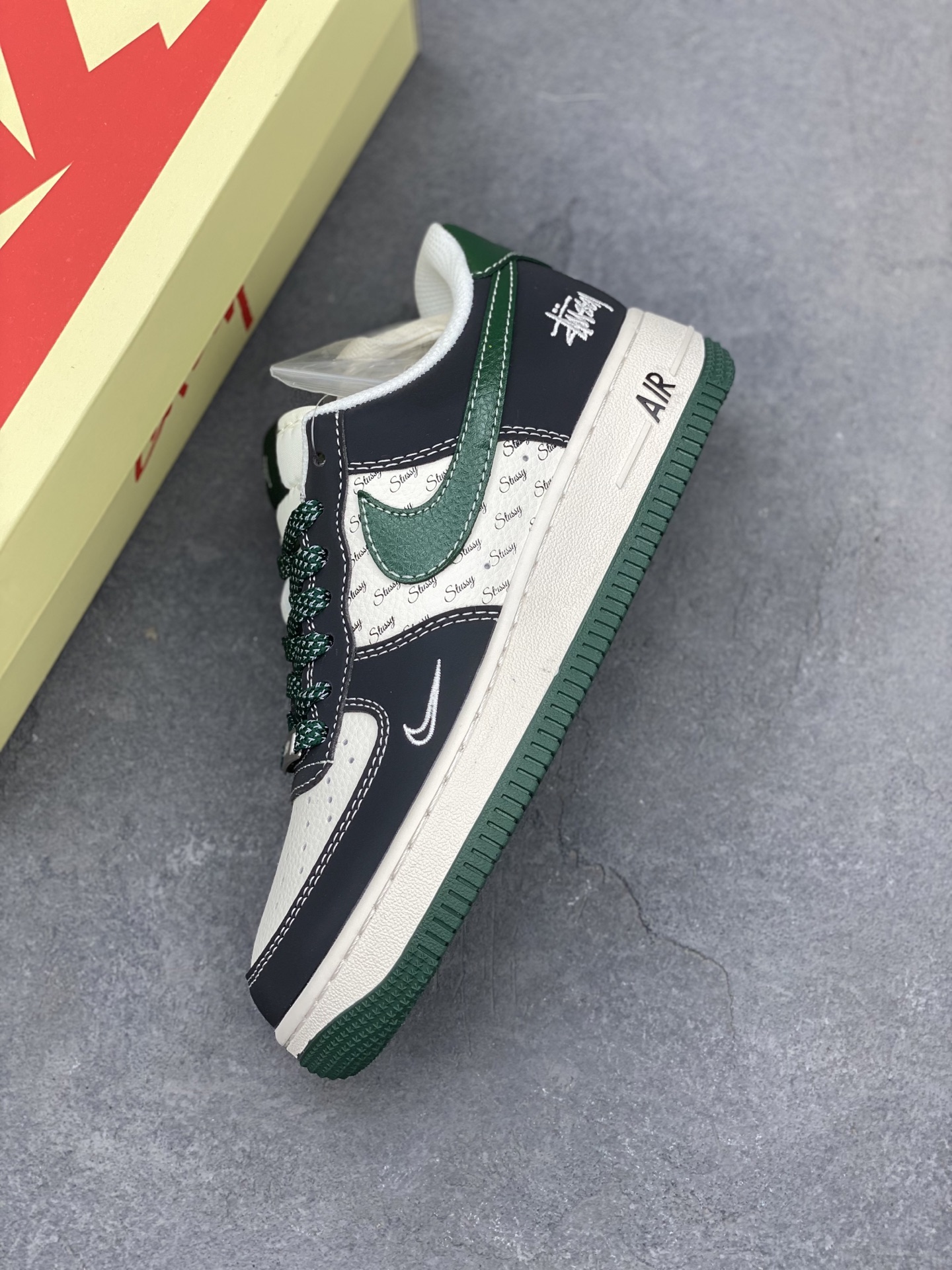 Nike Air Force 1 '07 Low Stussy Collab Black Green, Limited Edition 8 i1745695523874 5792 0 6