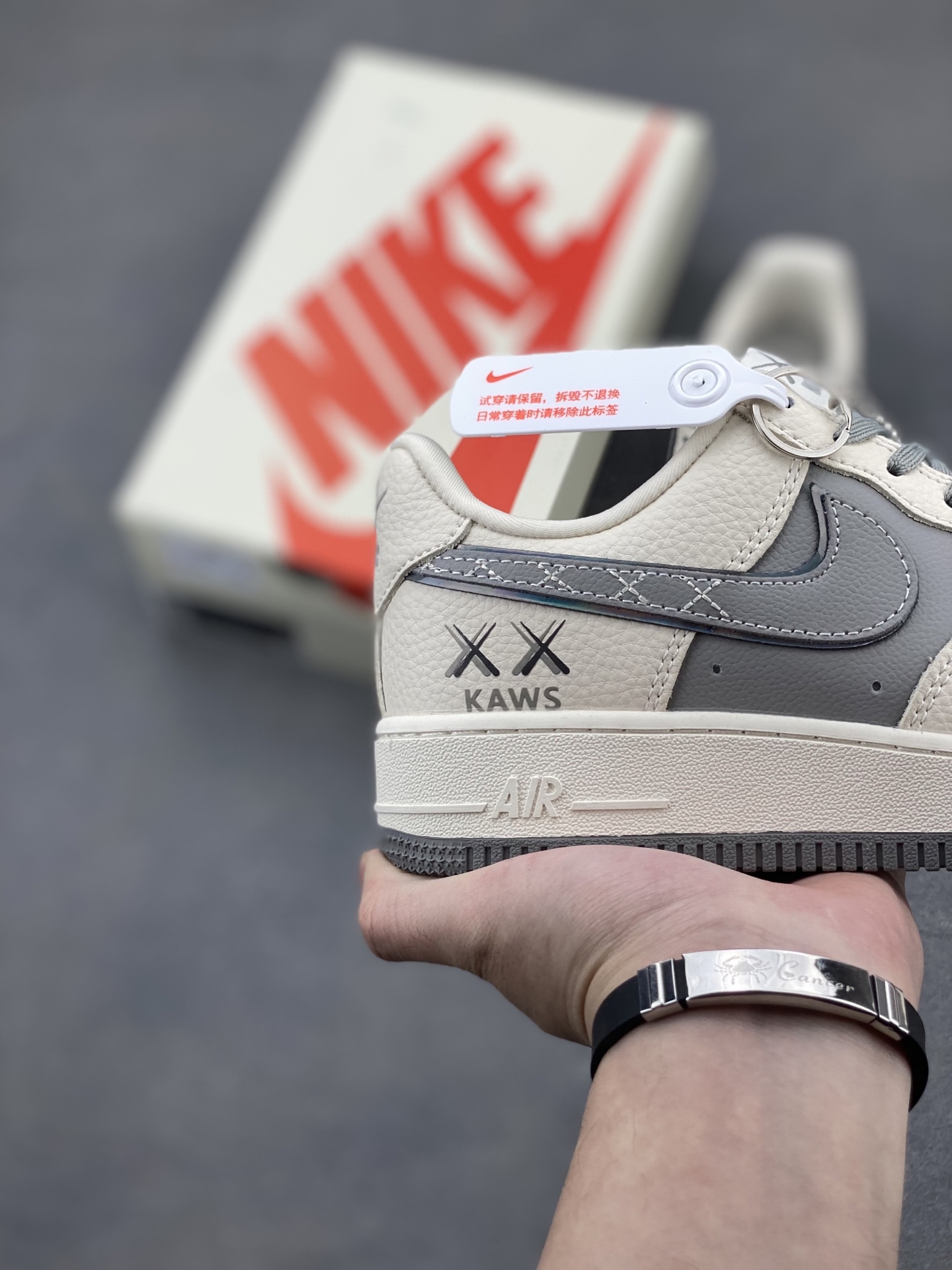 Nike Air Force 1 '07 Low Kaws Sneakers - Limited Edition 6 i1745695577345 4587 0 4