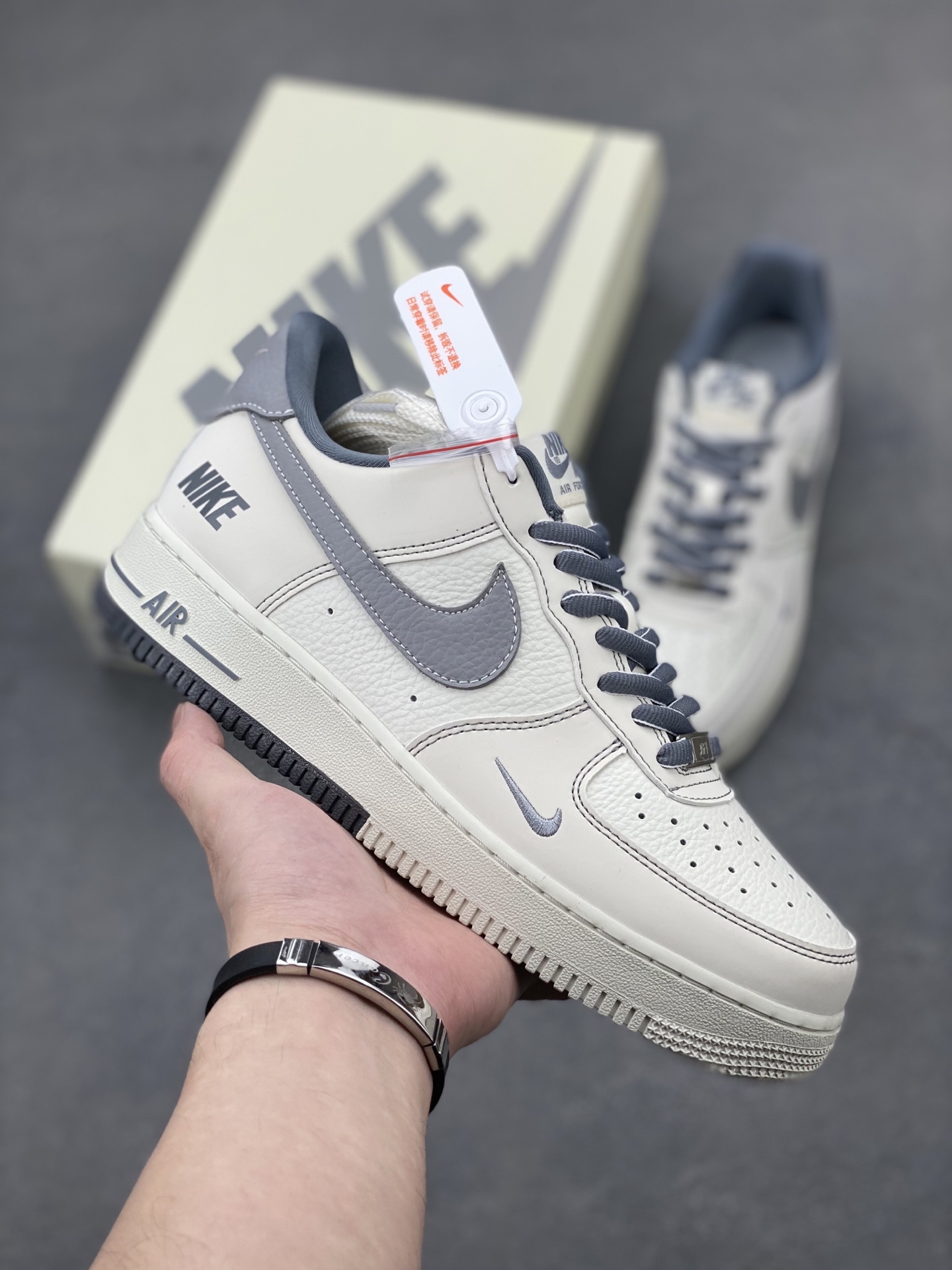 Nike Air Force 1 '07 Low Sneakers - Limited Edition, Premium Comfort 2 i1745771441828 274 0 0