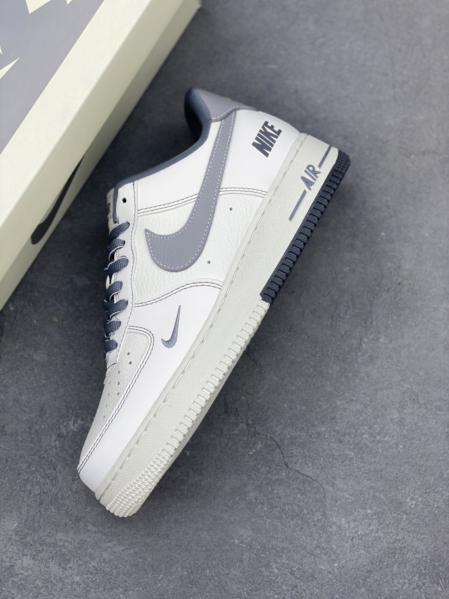 Nike Air Force 1 '07 Low Sneakers - Limited Edition, Premium Comfort 8 i1745771458764 8304 0 6