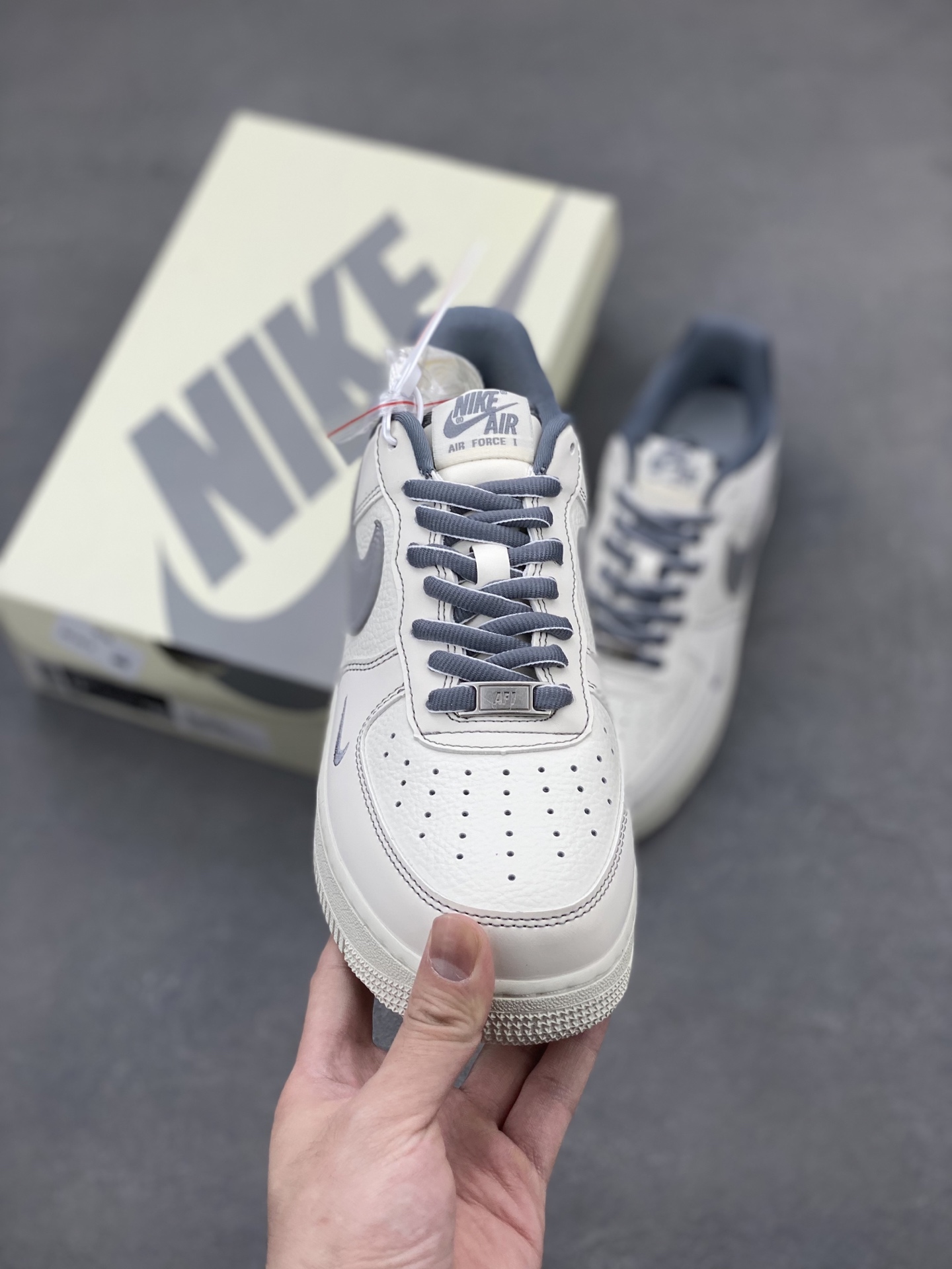 Nike Air Force 1 '07 Low Sneakers - Limited Edition, Premium Comfort 3 i1745771459683 4071 0 1
