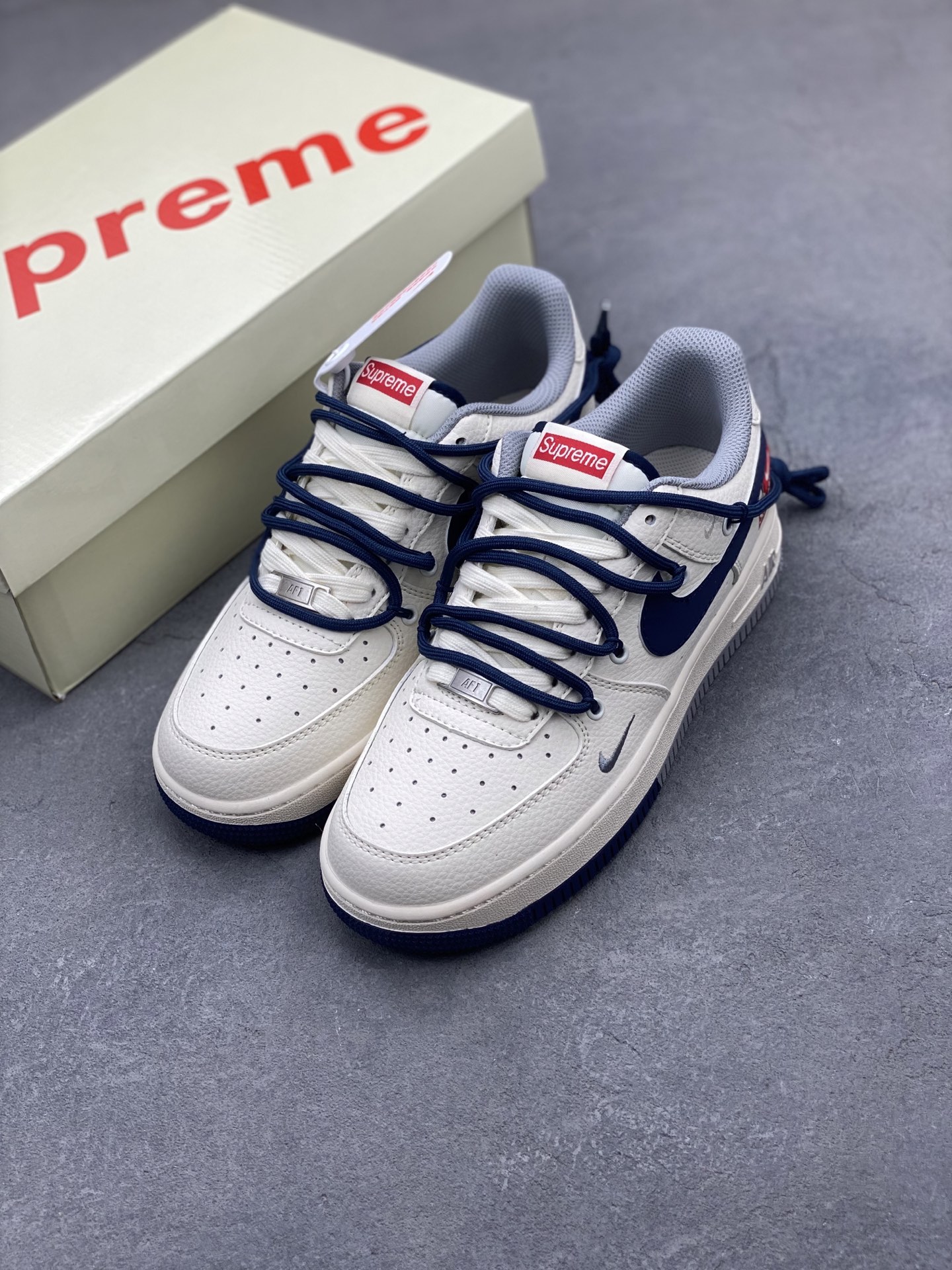 Nike Air Force 1 '07 Low - Supreme Edition - Limited Release Sneaker 9 i1745771524354 2203 0 7