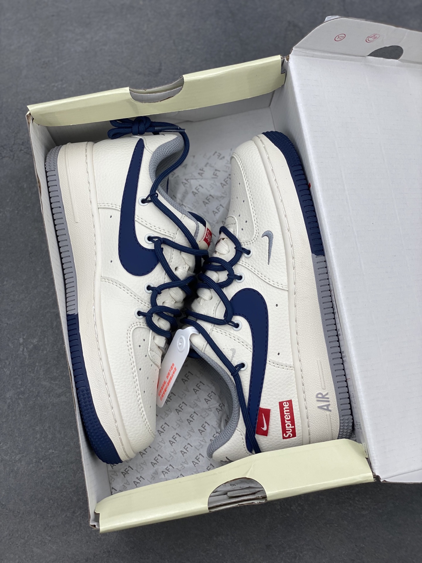 Nike Air Force 1 '07 Low - Supreme Edition - Limited Release Sneaker 10 i1745771536460 4844 0 8
