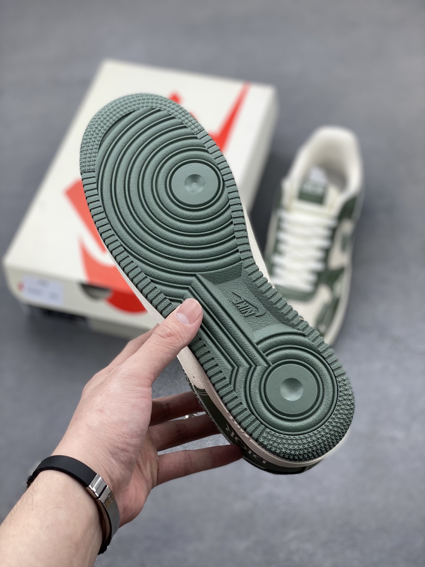 Nike Air Force 1 '07 Low Dior Custom Sneakers - Limited Edition 7 i1745951224420 6921 0 5