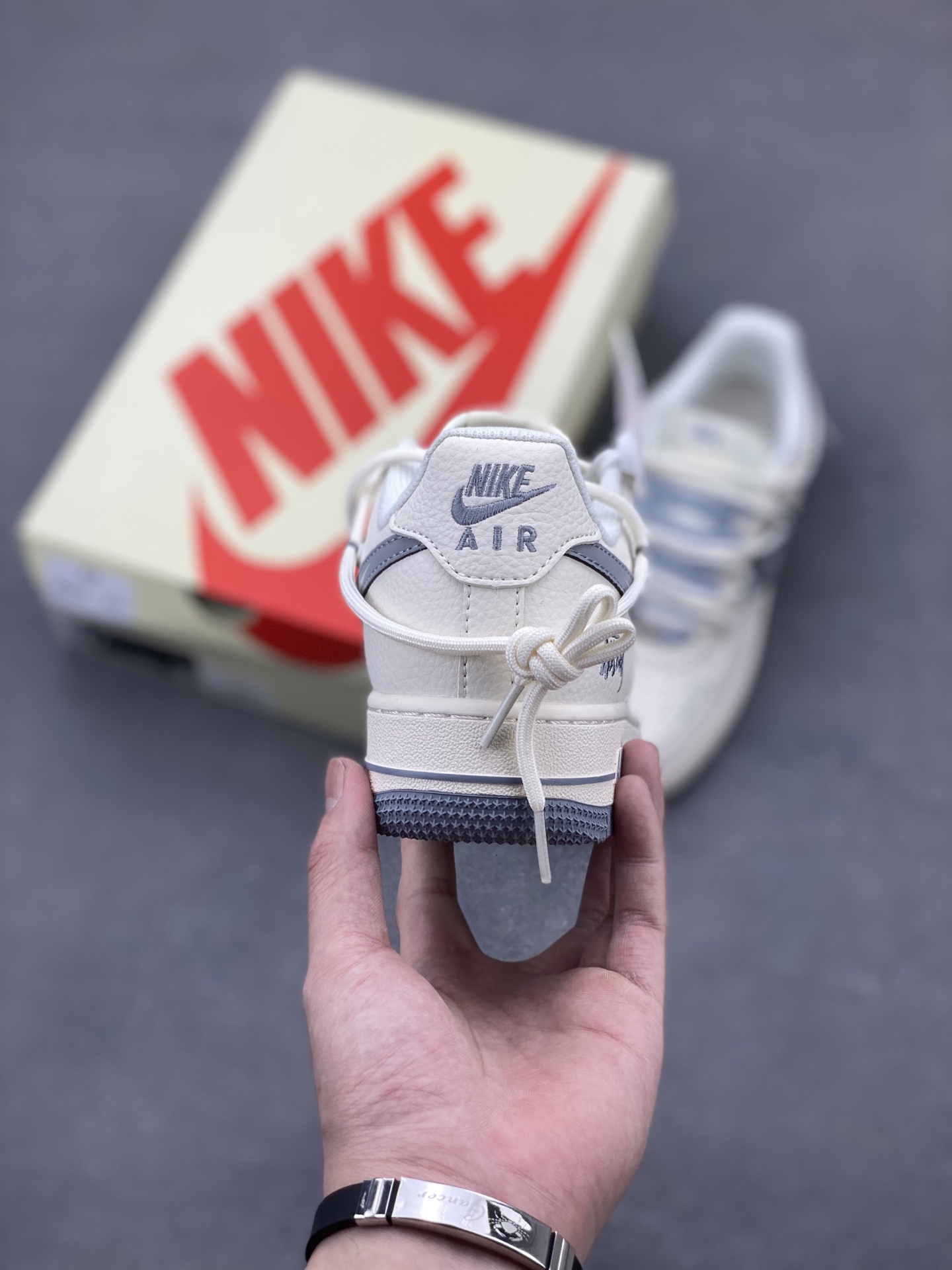 Nike Air Force 1 '07 Low Stussy Collab Sneakers - Limited Edition 5 i1745951333290 5529 0 3