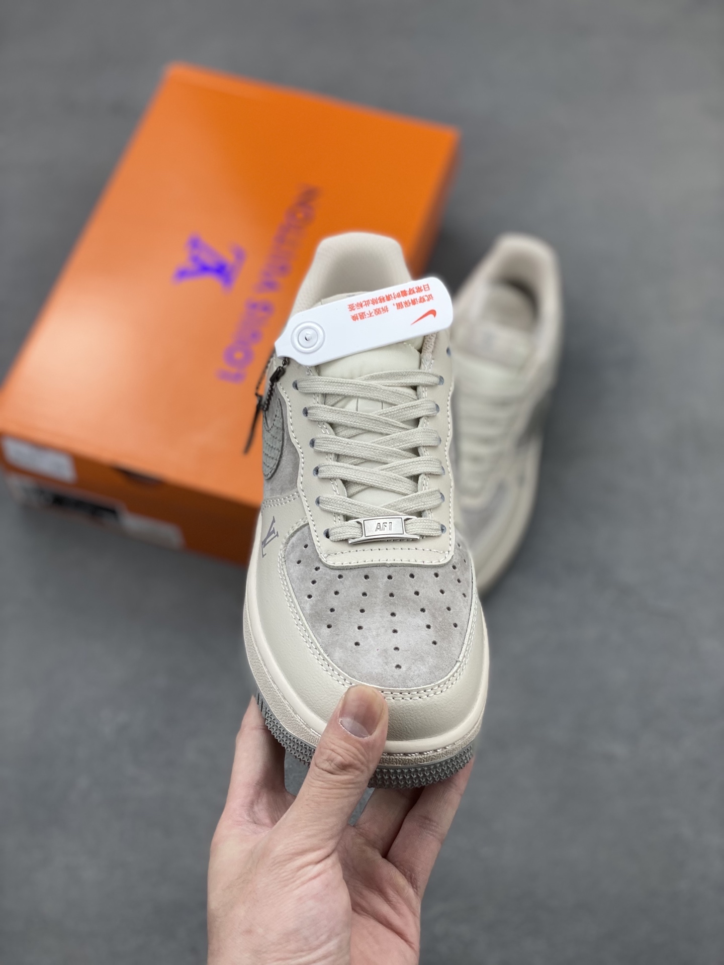 Nike Air Force 1 Low Louis Vuitton Custom Sneakers Limited Edition 3 i1745951380265 4068 0 1