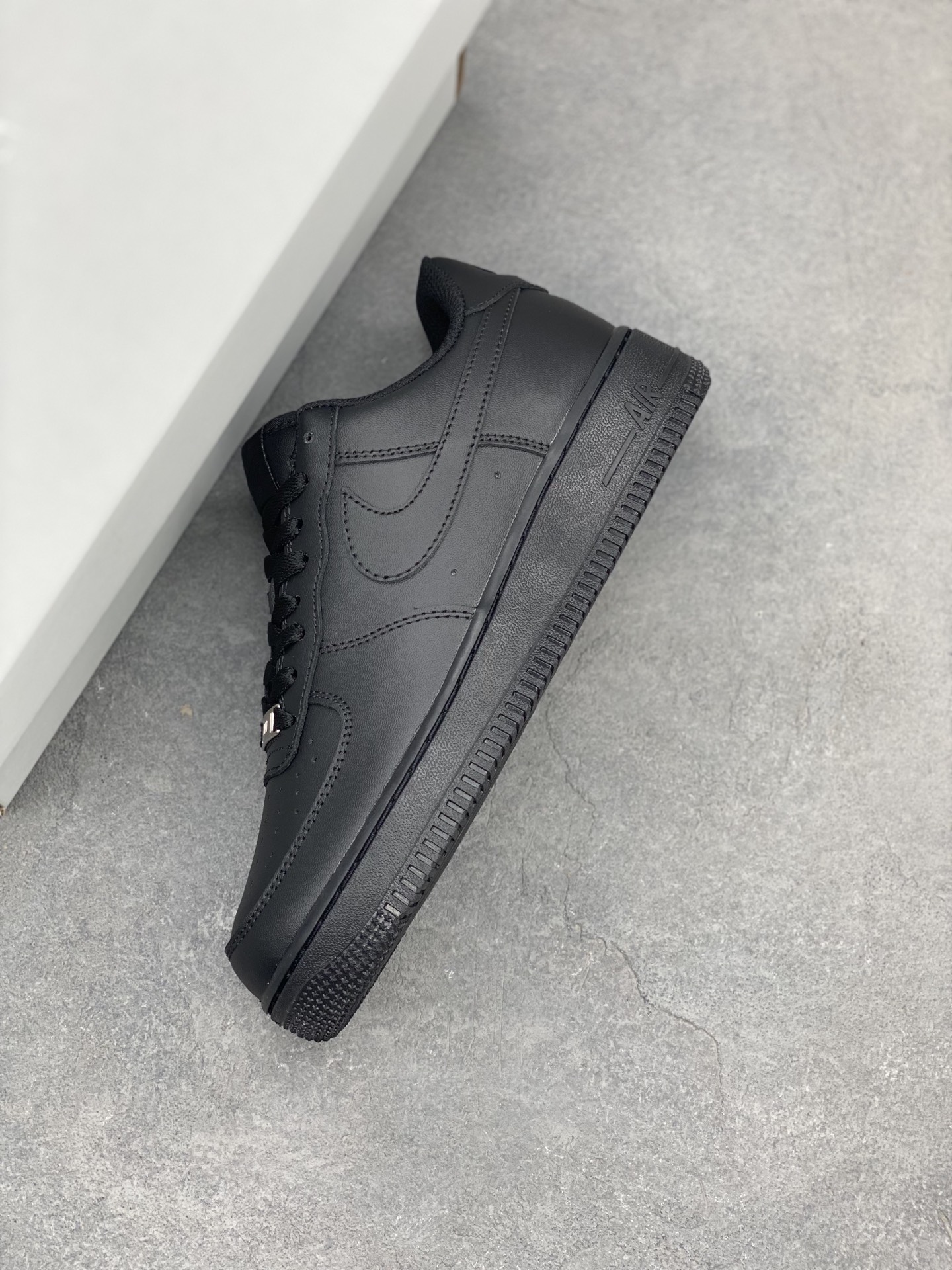Nike Air Force 1 Low '07 Triple Black Sneakers Men's Shoes CW2288-001 8 i1745951574794 6654 0 6